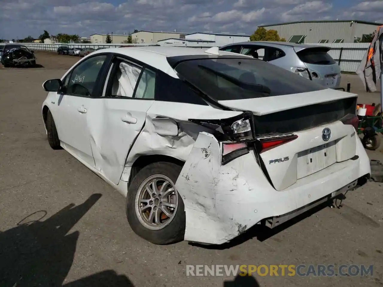 3 Фотография поврежденного автомобиля JTDKARFU8K3074840 TOYOTA PRIUS 2019