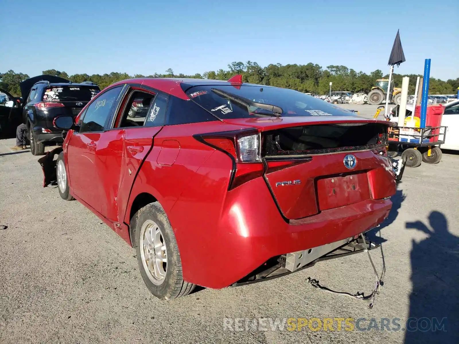 3 Фотография поврежденного автомобиля JTDKARFU8K3079410 TOYOTA PRIUS 2019