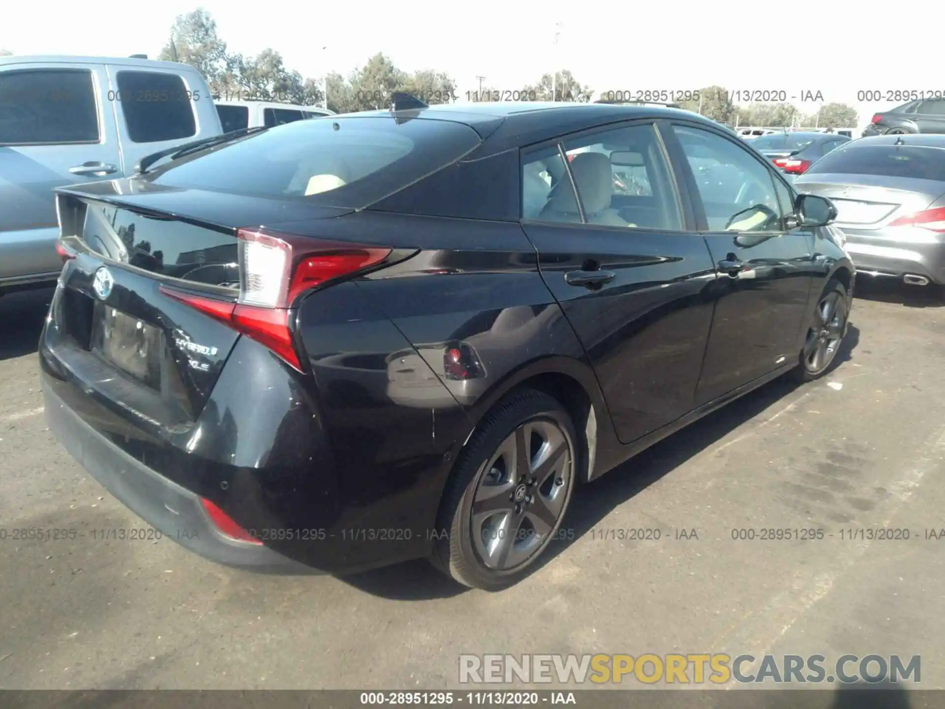 4 Фотография поврежденного автомобиля JTDKARFU8K3079875 TOYOTA PRIUS 2019