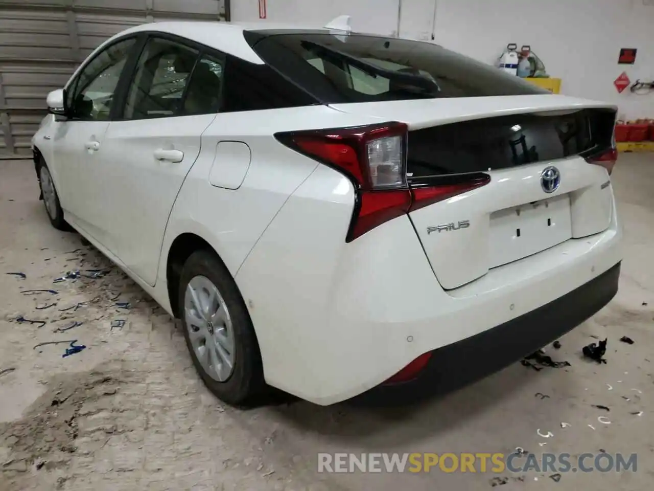 3 Фотография поврежденного автомобиля JTDKARFU9K3084289 TOYOTA PRIUS 2019