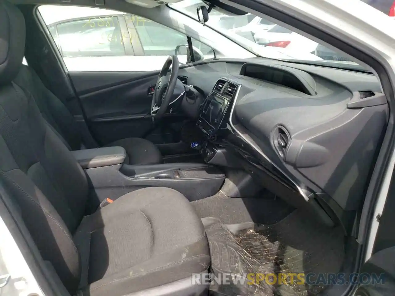 5 Photograph of a damaged car JTDKARFUXK3082759 TOYOTA PRIUS 2019