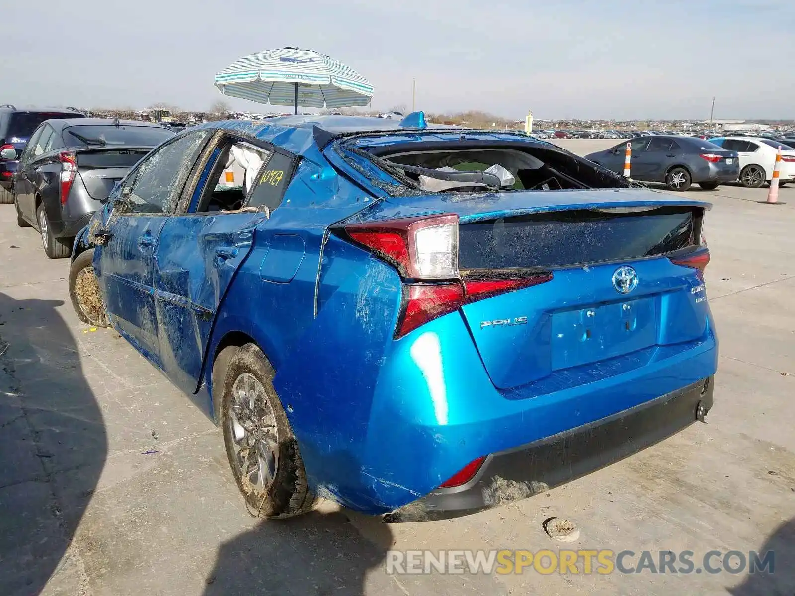 3 Фотография поврежденного автомобиля JTDKARFUXK3085547 TOYOTA PRIUS 2019