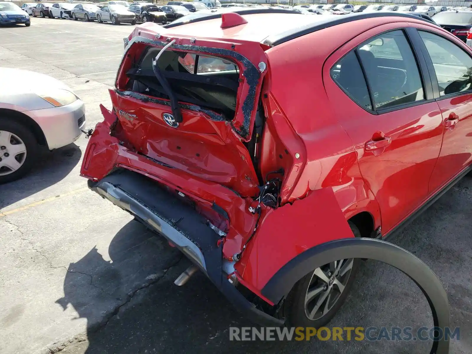 9 Photograph of a damaged car JTDKDTB30K1624707 TOYOTA PRIUS 2019