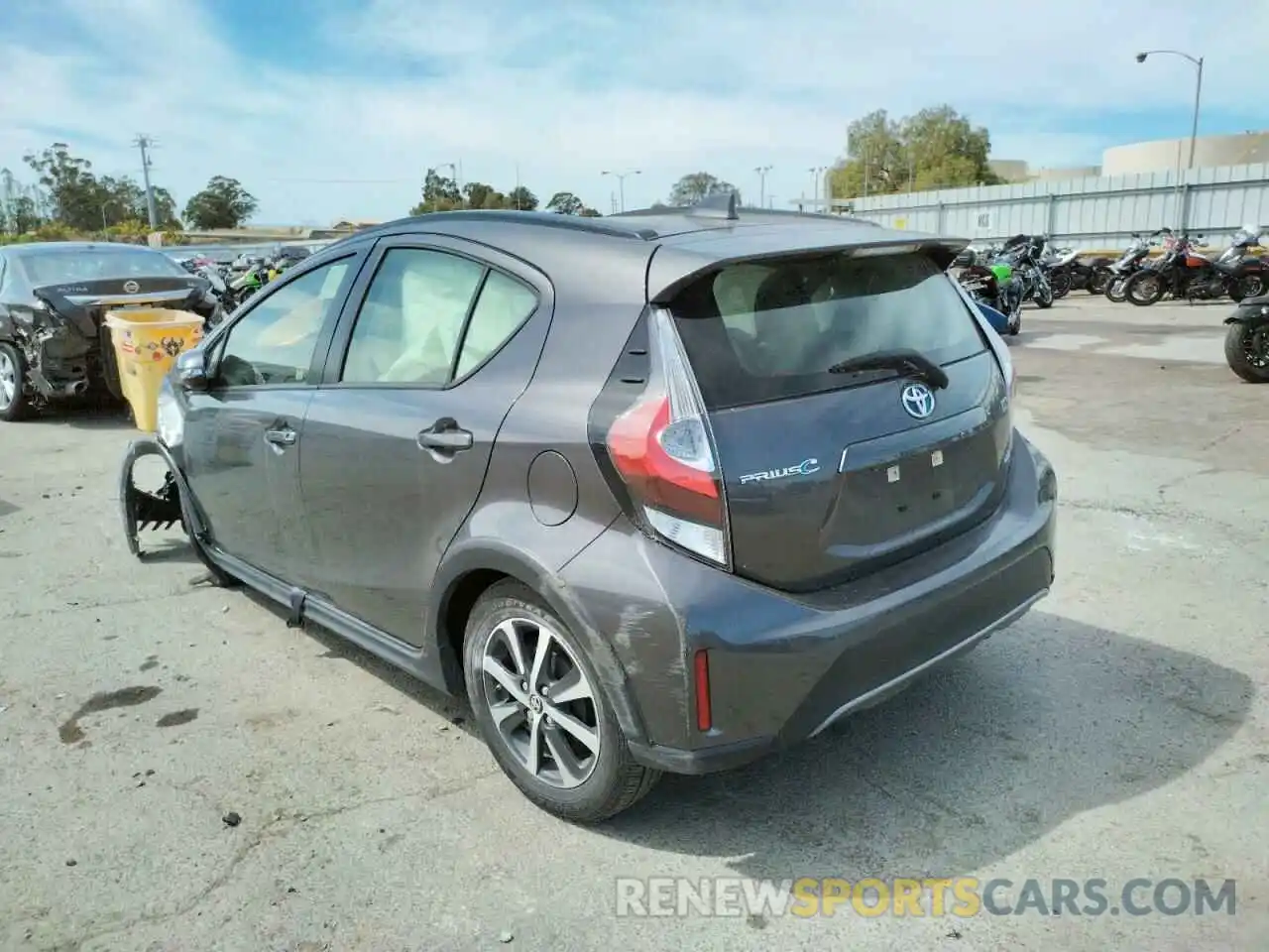 3 Photograph of a damaged car JTDKDTB33K1623843 TOYOTA PRIUS 2019