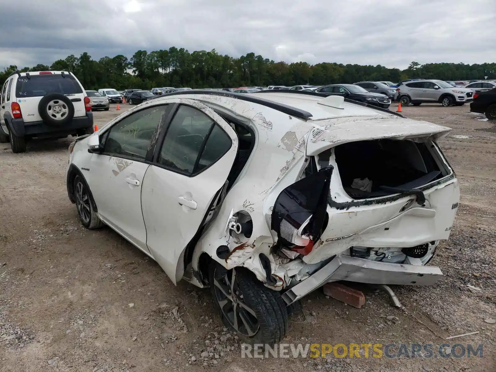 3 Photograph of a damaged car JTDKDTB35K1622760 TOYOTA PRIUS 2019