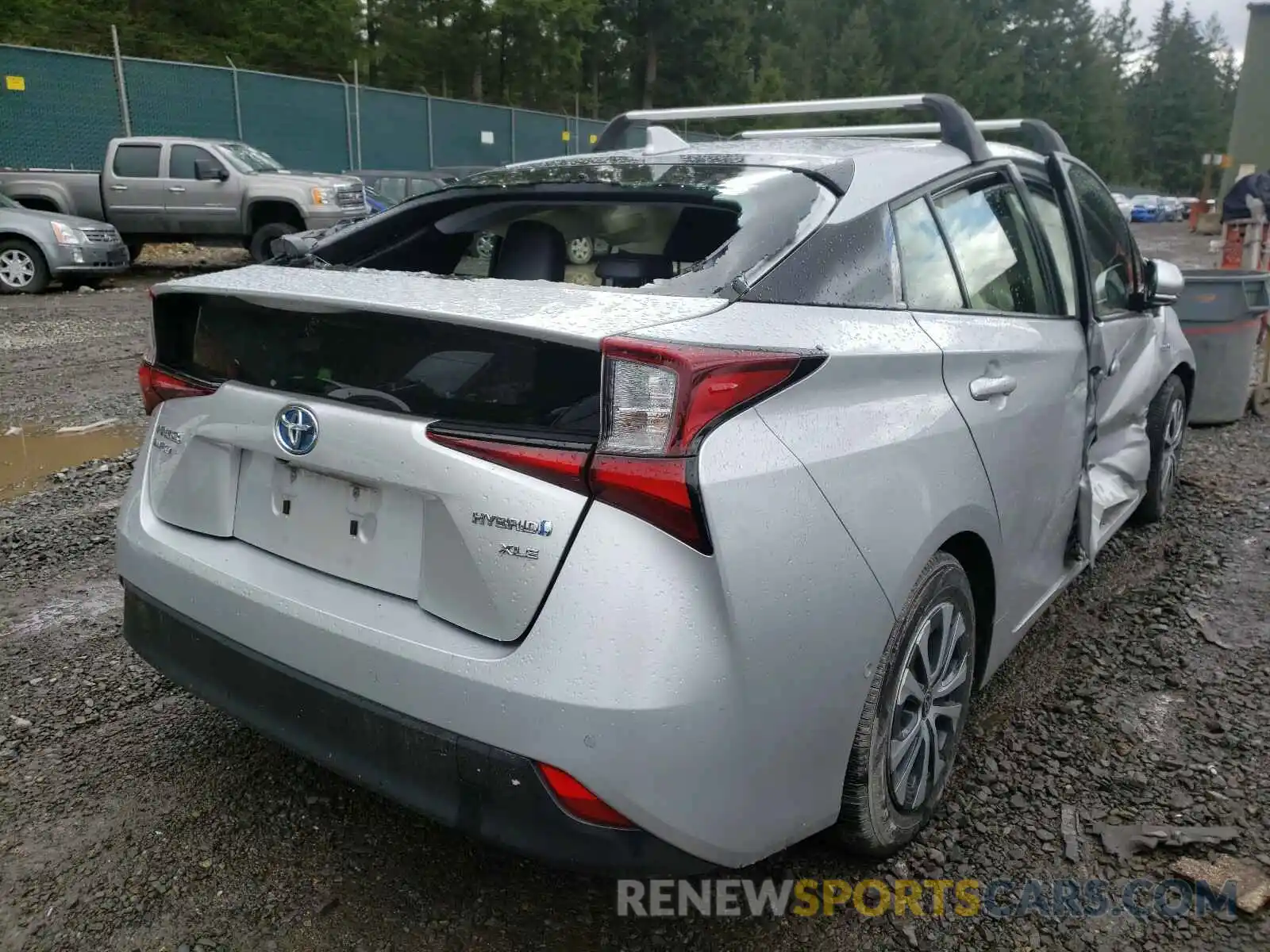 4 Photograph of a damaged car JTDL9RFU0K3001118 TOYOTA PRIUS 2019