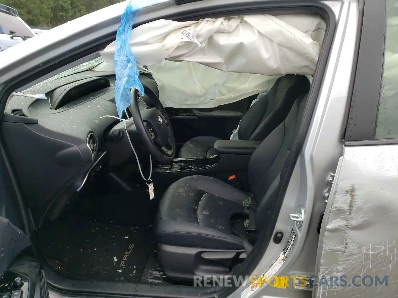 5 Photograph of a damaged car JTDL9RFU0K3001118 TOYOTA PRIUS 2019