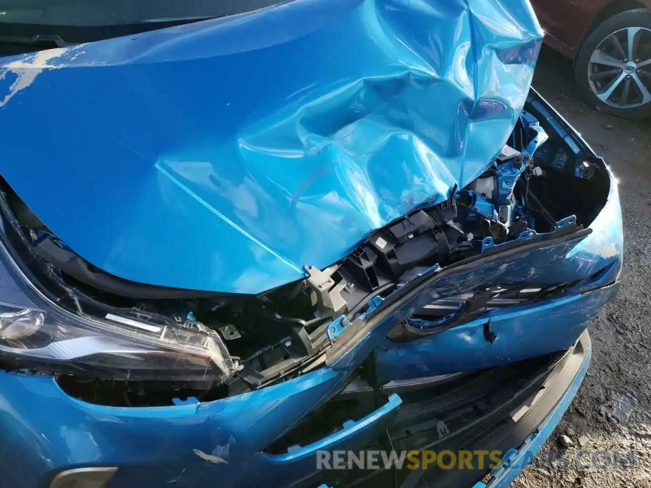 9 Photograph of a damaged car JTDL9RFU0K3002589 TOYOTA PRIUS 2019