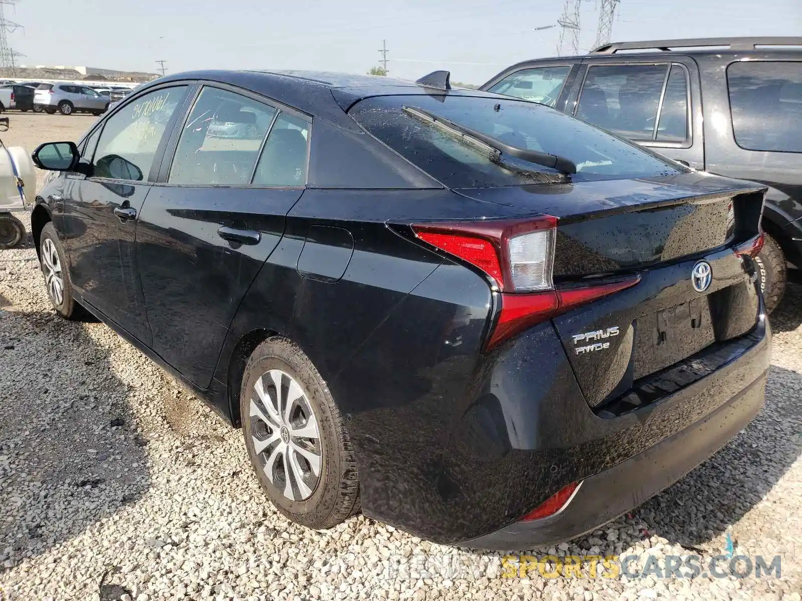 3 Фотография поврежденного автомобиля JTDL9RFU0K3006562 TOYOTA PRIUS 2019