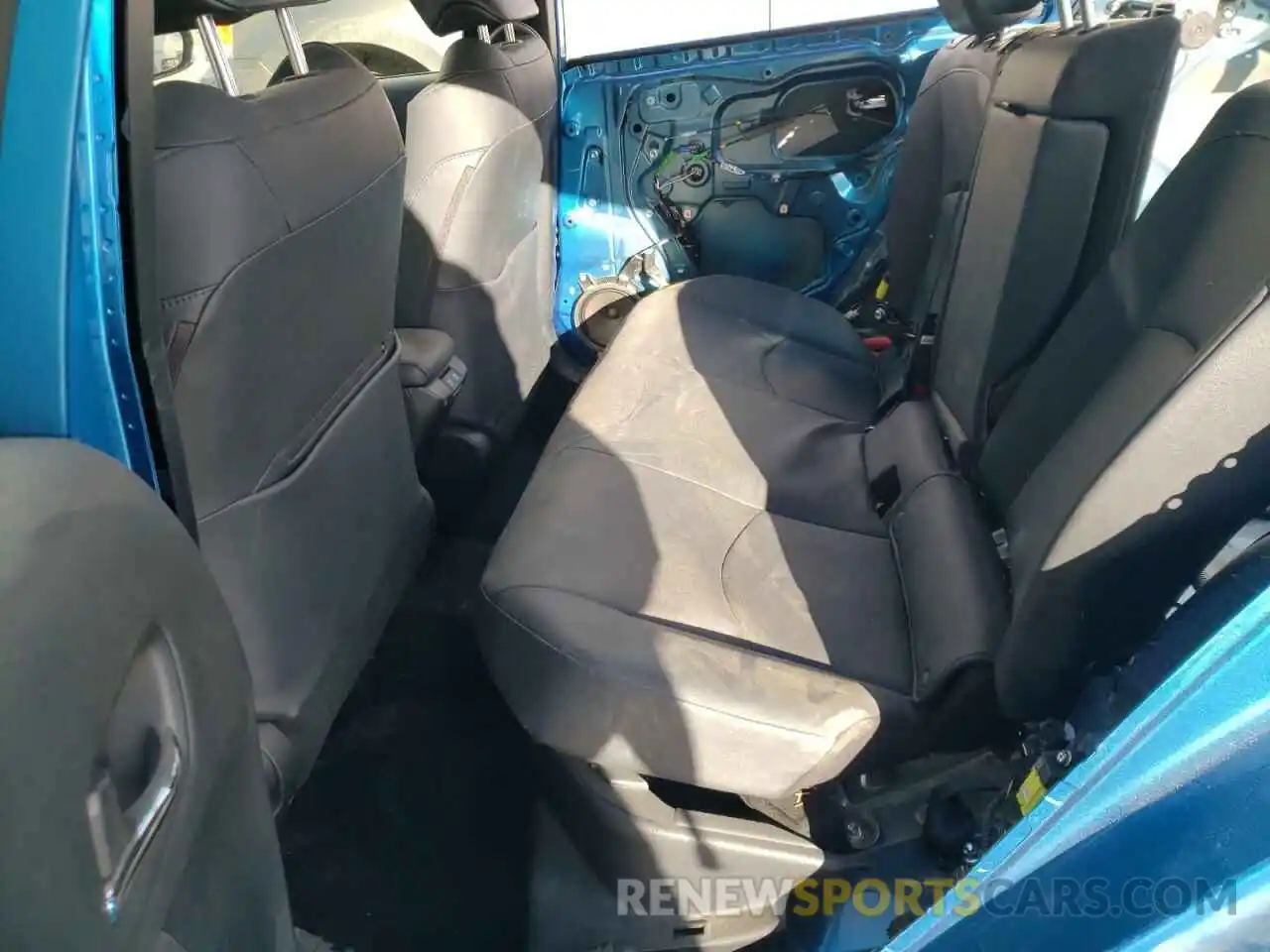 6 Photograph of a damaged car JTDL9RFU0K3006688 TOYOTA PRIUS 2019