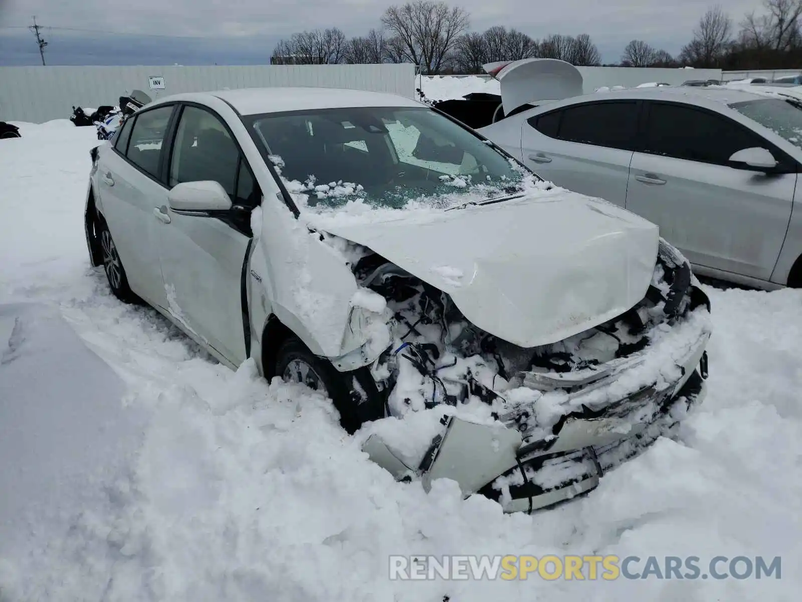 1 Photograph of a damaged car JTDL9RFU0K3008425 TOYOTA PRIUS 2019