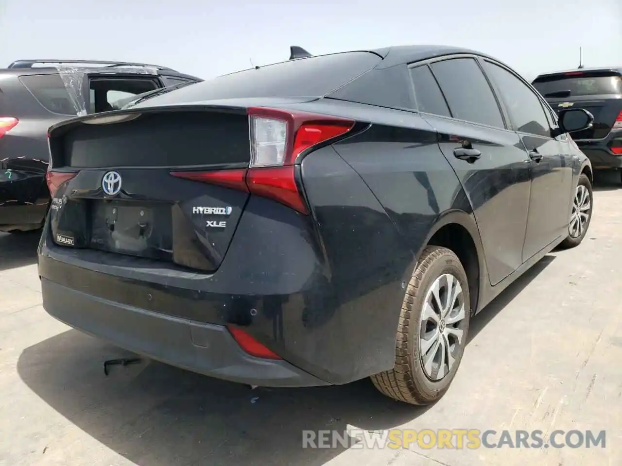 4 Photograph of a damaged car JTDL9RFU0K3008974 TOYOTA PRIUS 2019