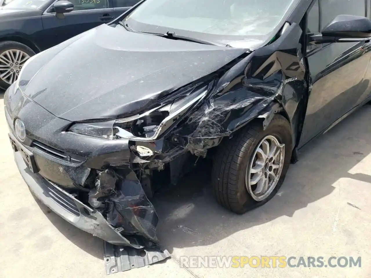 9 Photograph of a damaged car JTDL9RFU0K3008974 TOYOTA PRIUS 2019