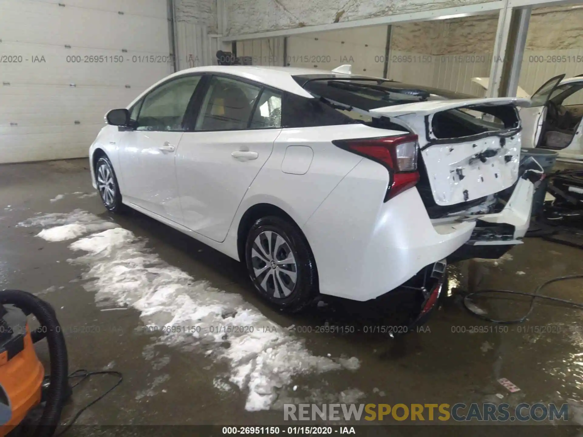 3 Фотография поврежденного автомобиля JTDL9RFU0K3009414 TOYOTA PRIUS 2019