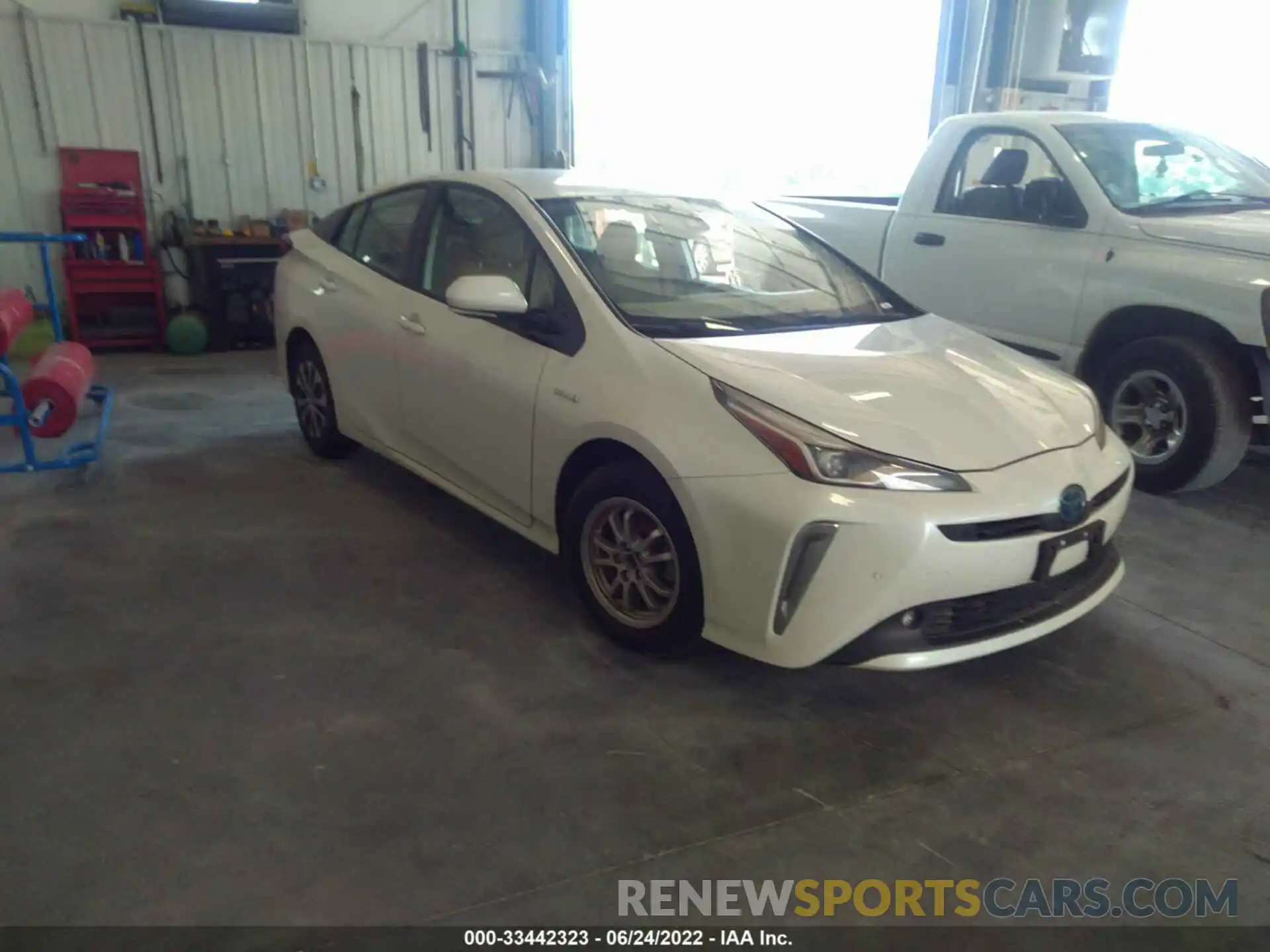 1 Photograph of a damaged car JTDL9RFU0K3010451 TOYOTA PRIUS 2019