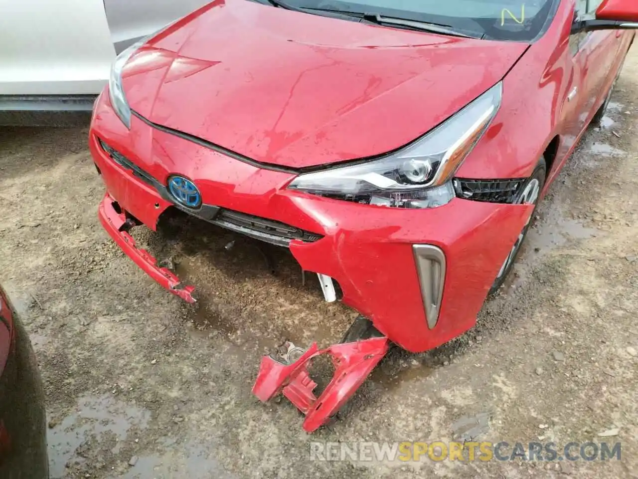 9 Фотография поврежденного автомобиля JTDL9RFU0K3010630 TOYOTA PRIUS 2019