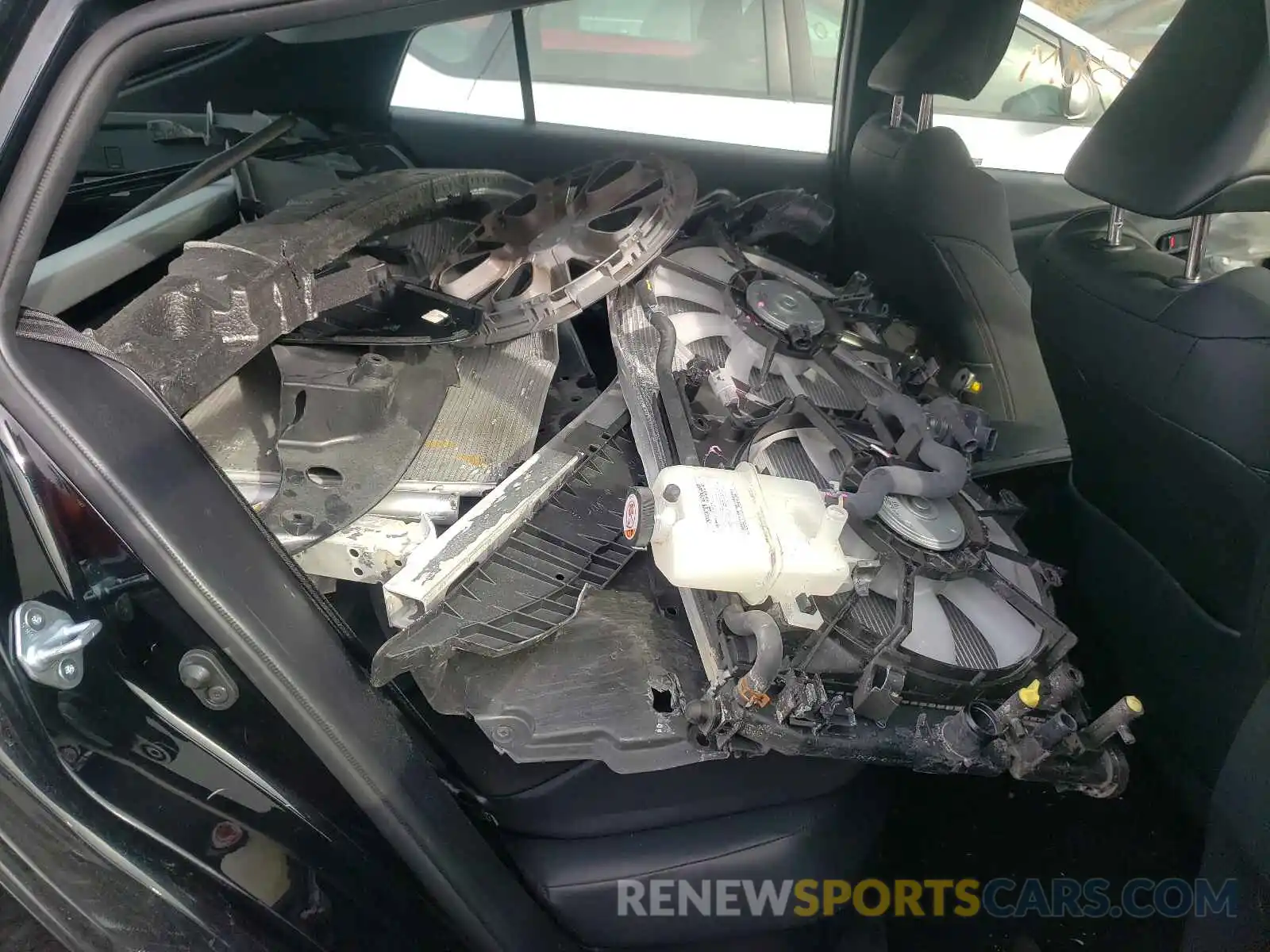 6 Photograph of a damaged car JTDL9RFU0K3010899 TOYOTA PRIUS 2019