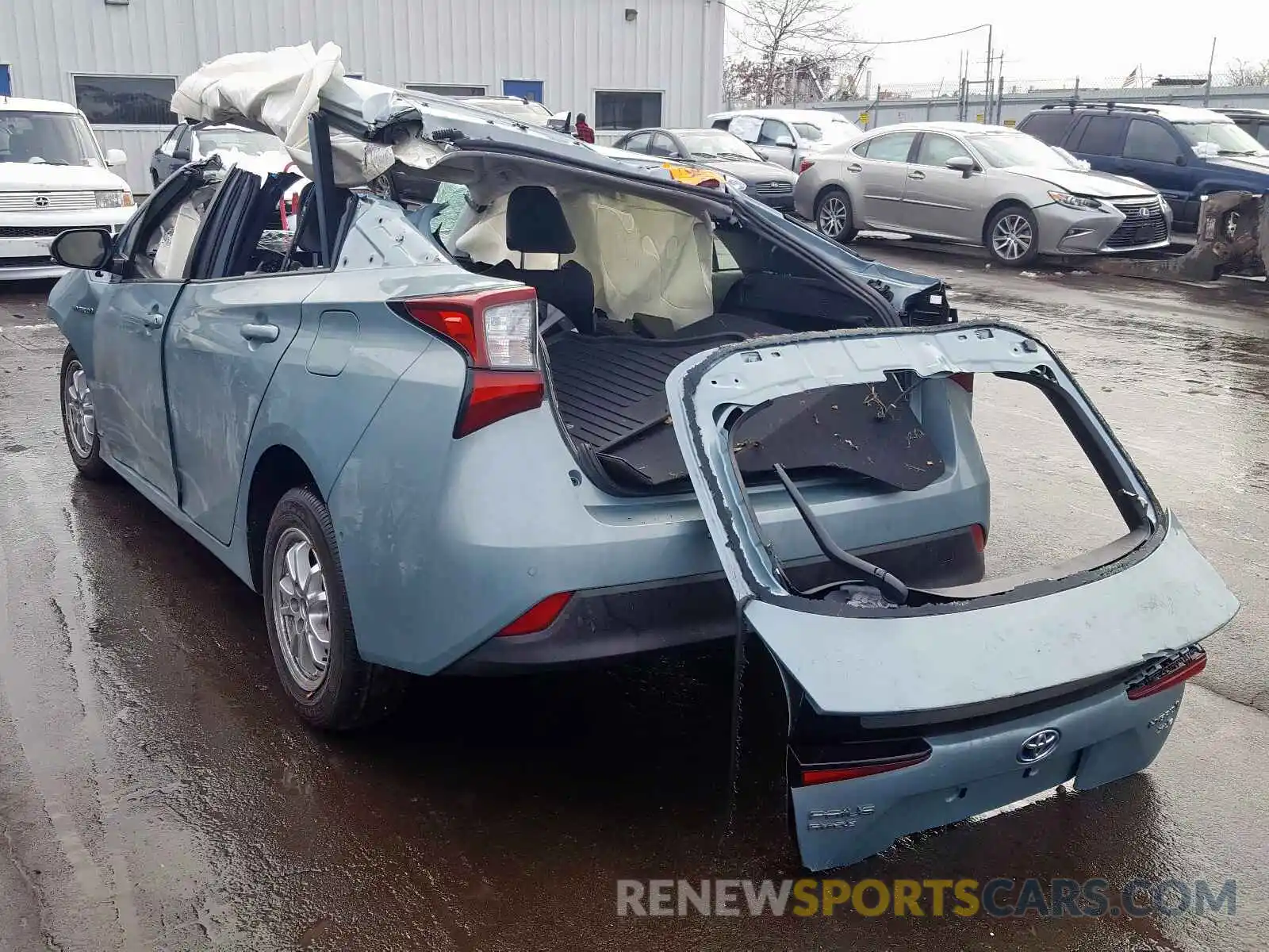 3 Photograph of a damaged car JTDL9RFU0K3011339 TOYOTA PRIUS 2019