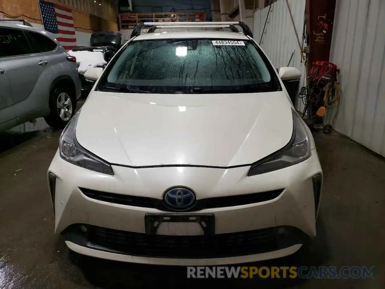 5 Photograph of a damaged car JTDL9RFU0K3011809 TOYOTA PRIUS 2019