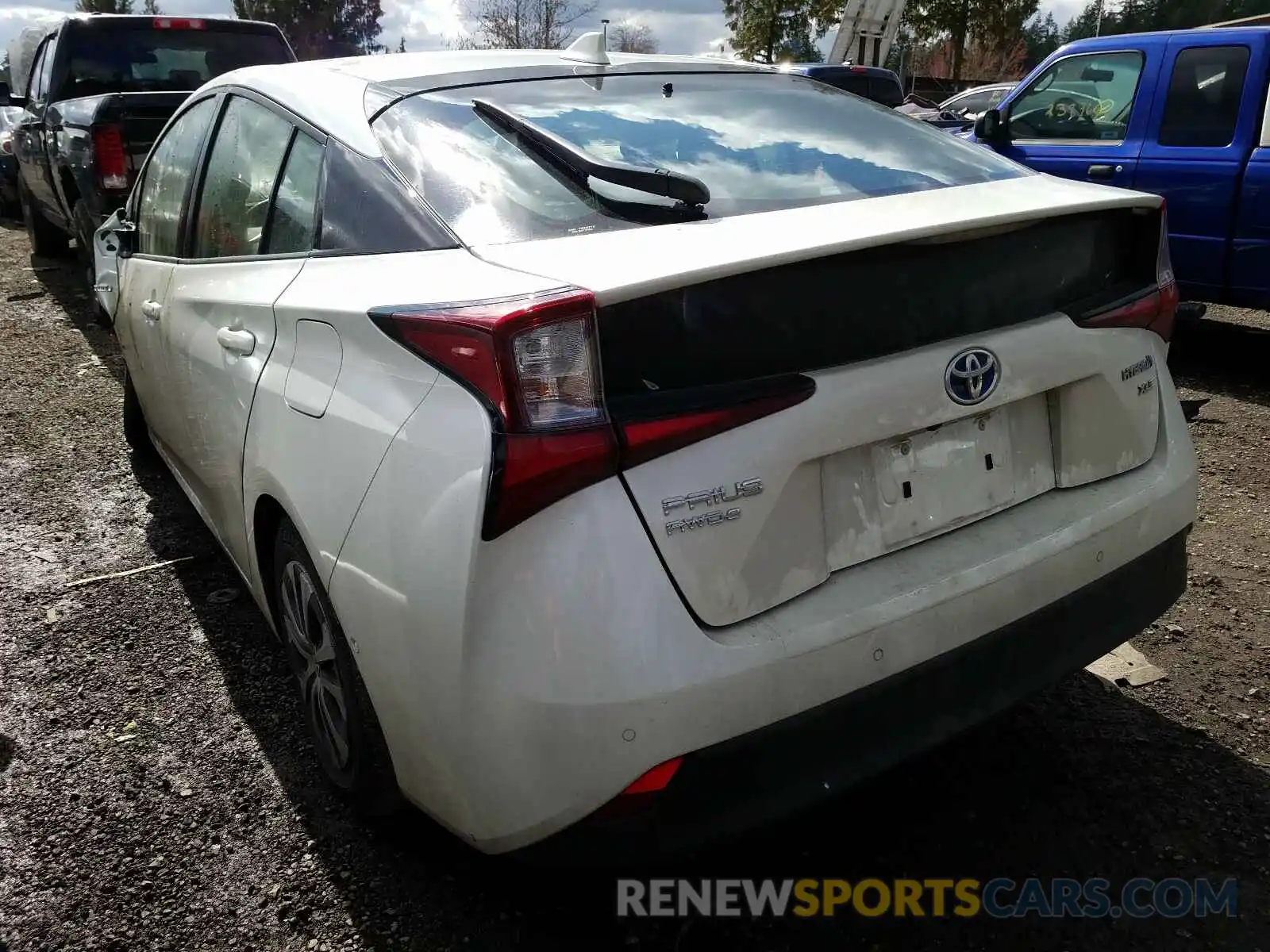 3 Photograph of a damaged car JTDL9RFU0K3012698 TOYOTA PRIUS 2019