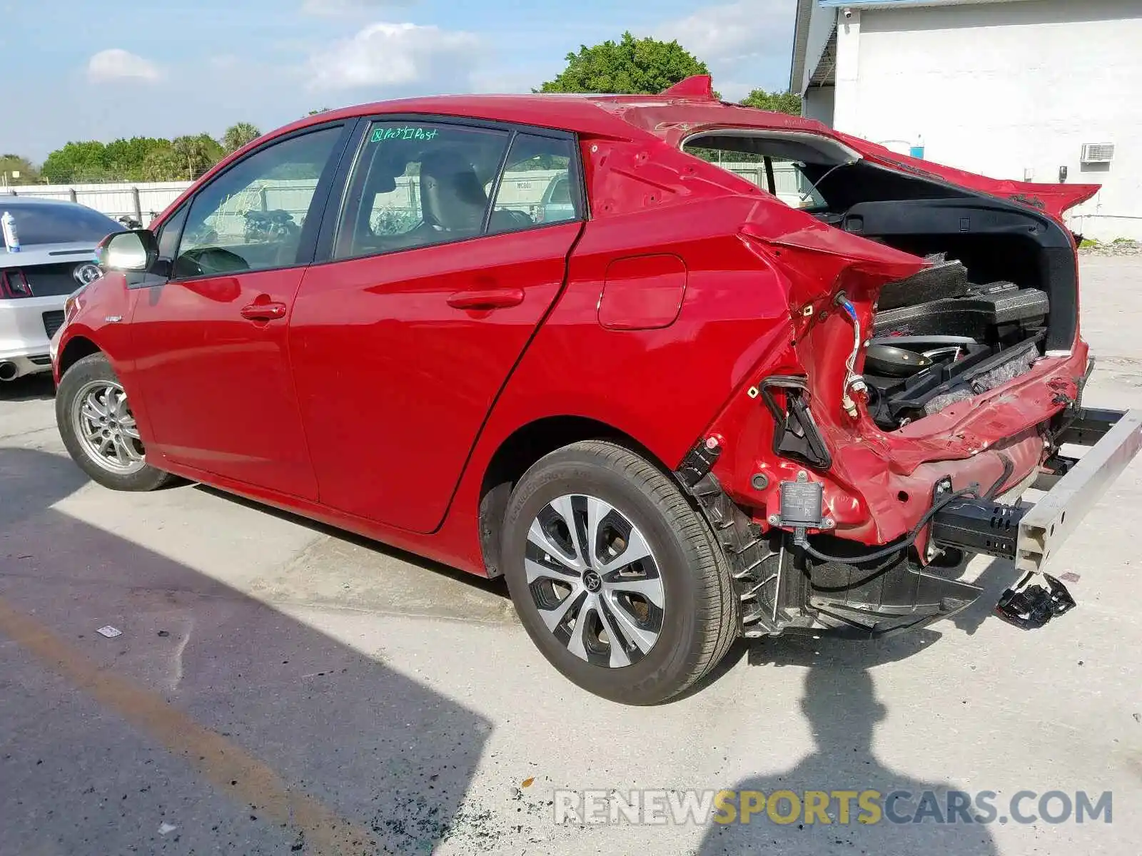 3 Photograph of a damaged car JTDL9RFU1K3003427 TOYOTA PRIUS 2019