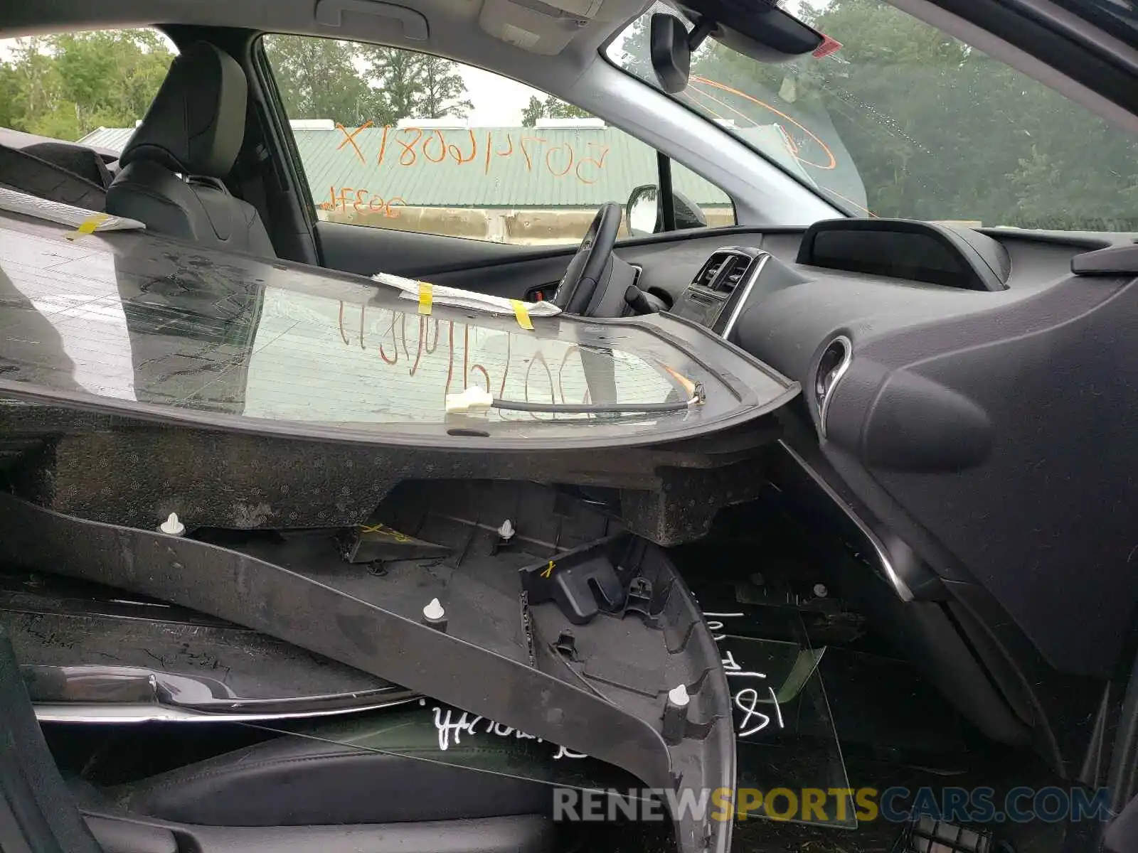 5 Photograph of a damaged car JTDL9RFU1K3009373 TOYOTA PRIUS 2019