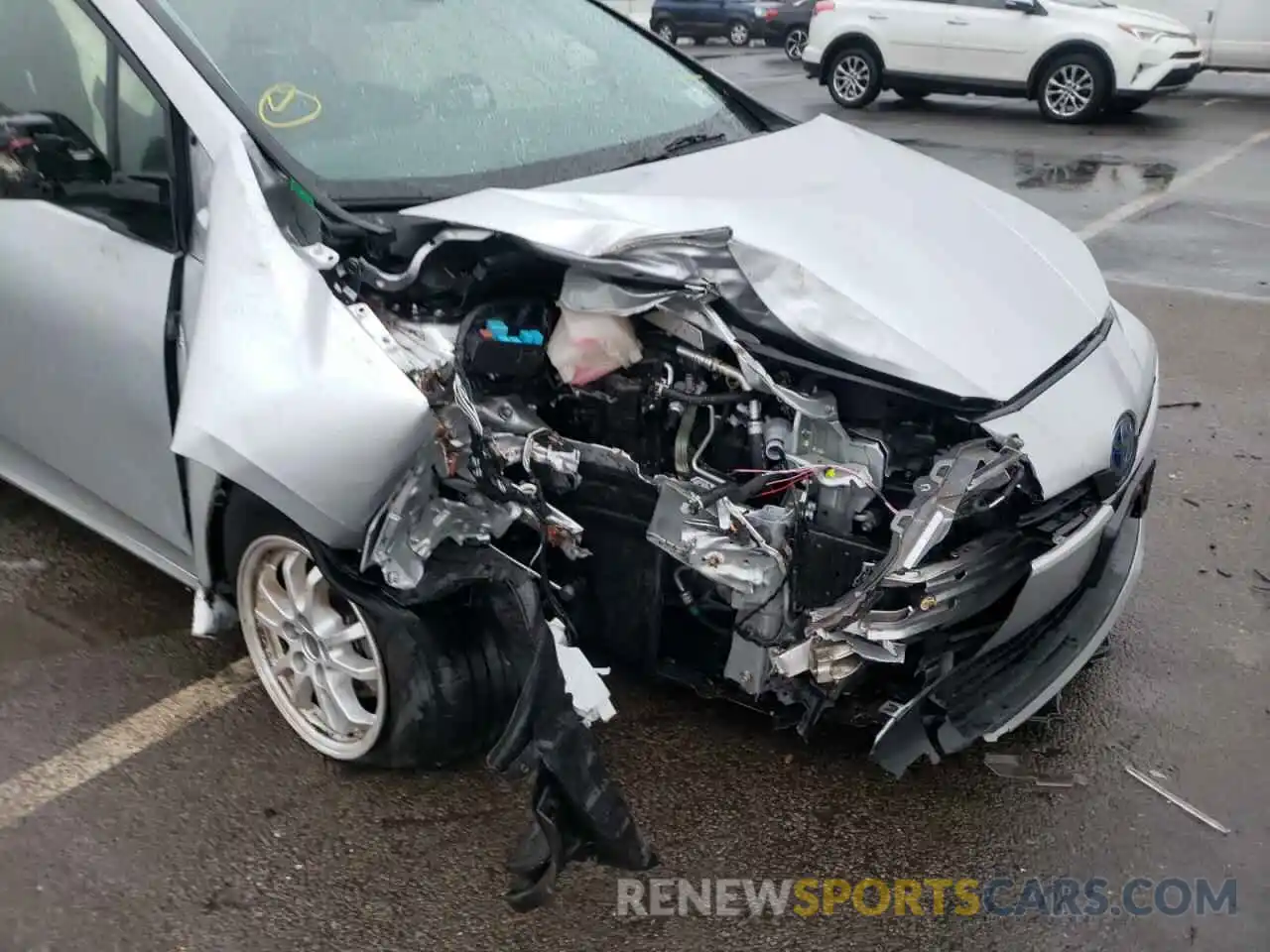 9 Photograph of a damaged car JTDL9RFU1K3009745 TOYOTA PRIUS 2019