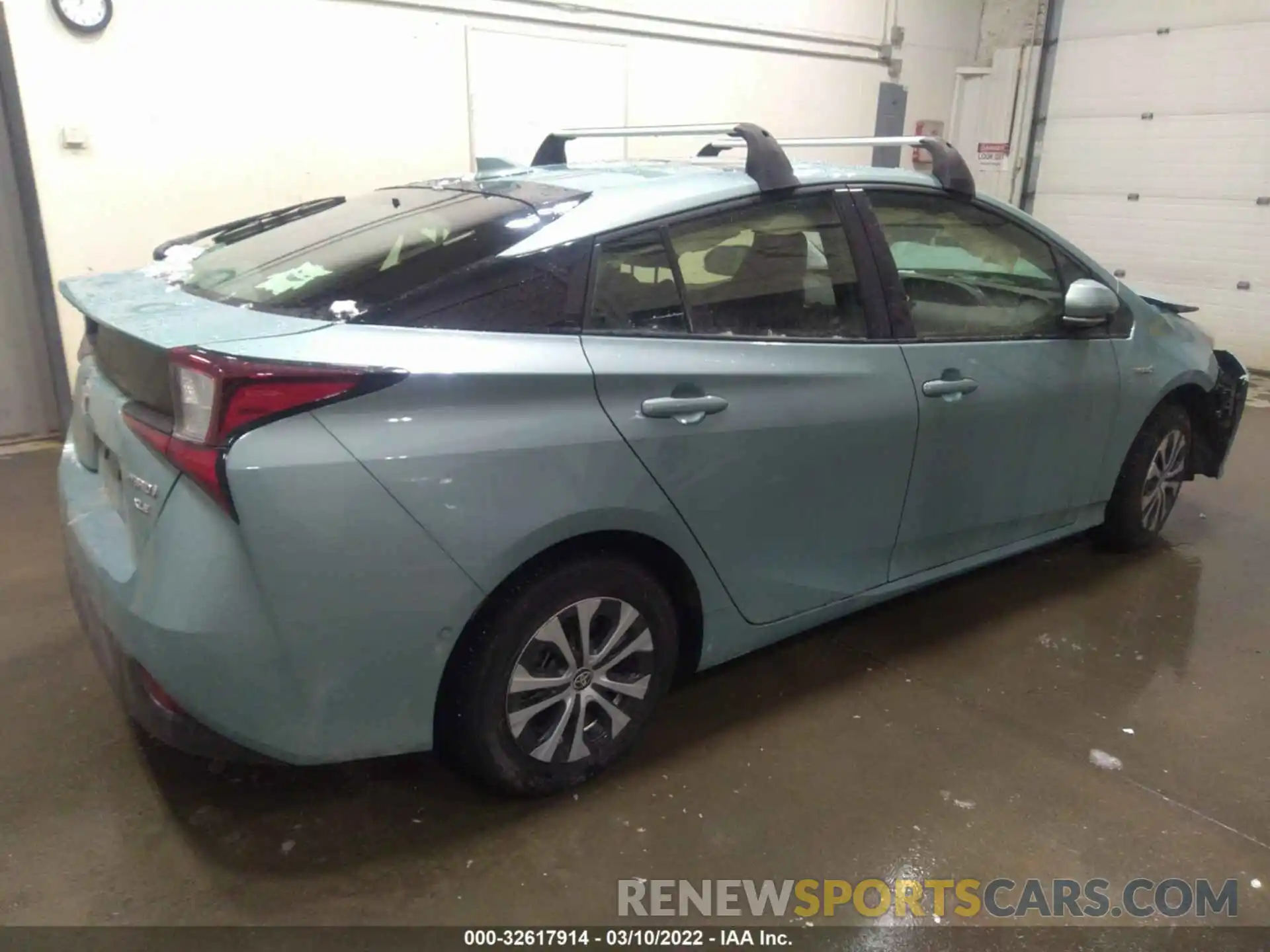 4 Photograph of a damaged car JTDL9RFU1K3012502 TOYOTA PRIUS 2019