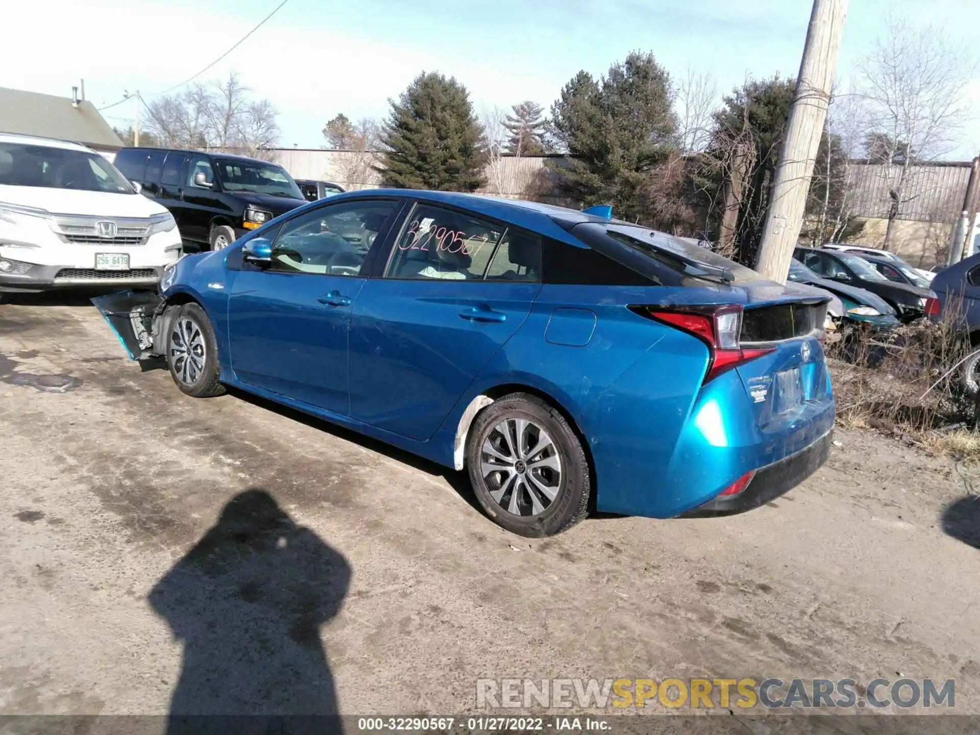 3 Photograph of a damaged car JTDL9RFU1K3013102 TOYOTA PRIUS 2019