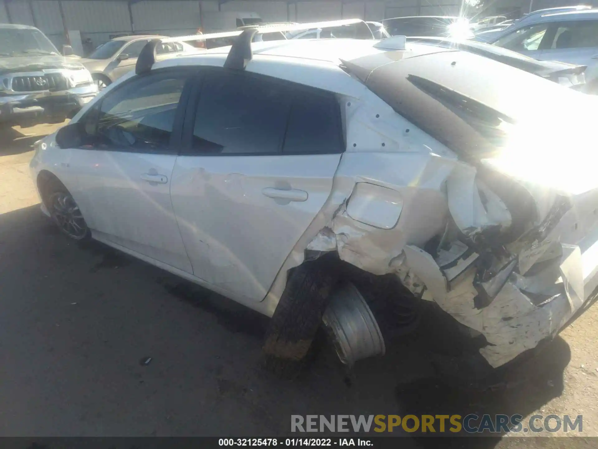 3 Photograph of a damaged car JTDL9RFU2K3003484 TOYOTA PRIUS 2019