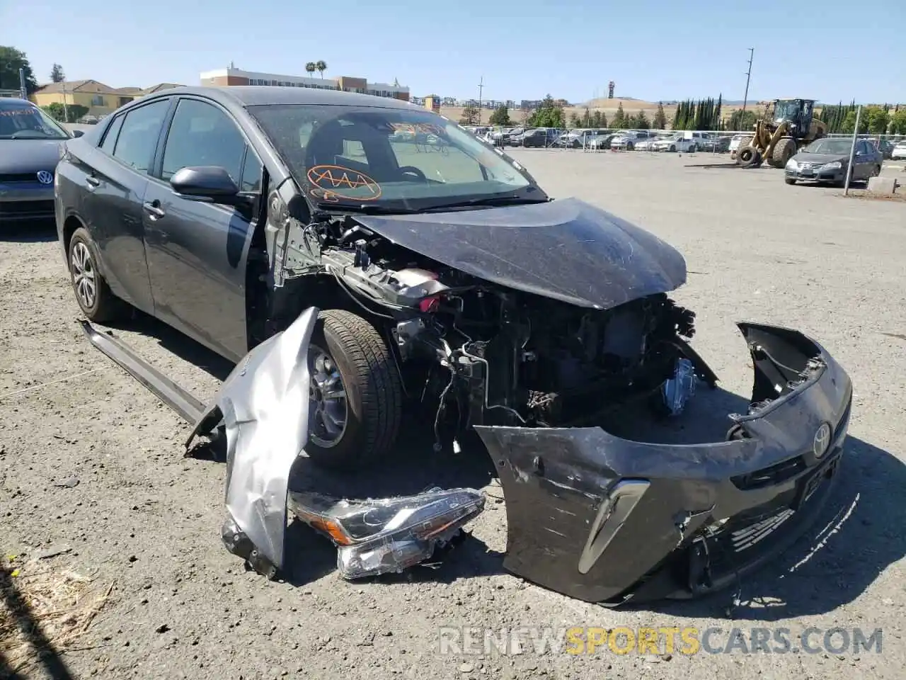 1 Photograph of a damaged car JTDL9RFU2K3004232 TOYOTA PRIUS 2019