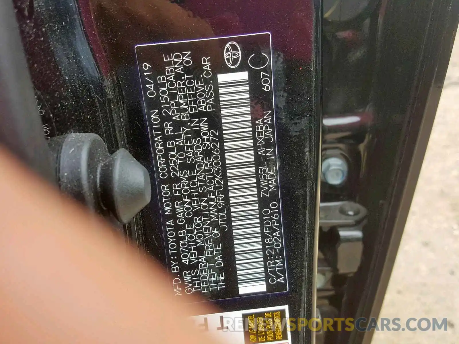 10 Photograph of a damaged car JTDL9RFU2K3006272 TOYOTA PRIUS 2019