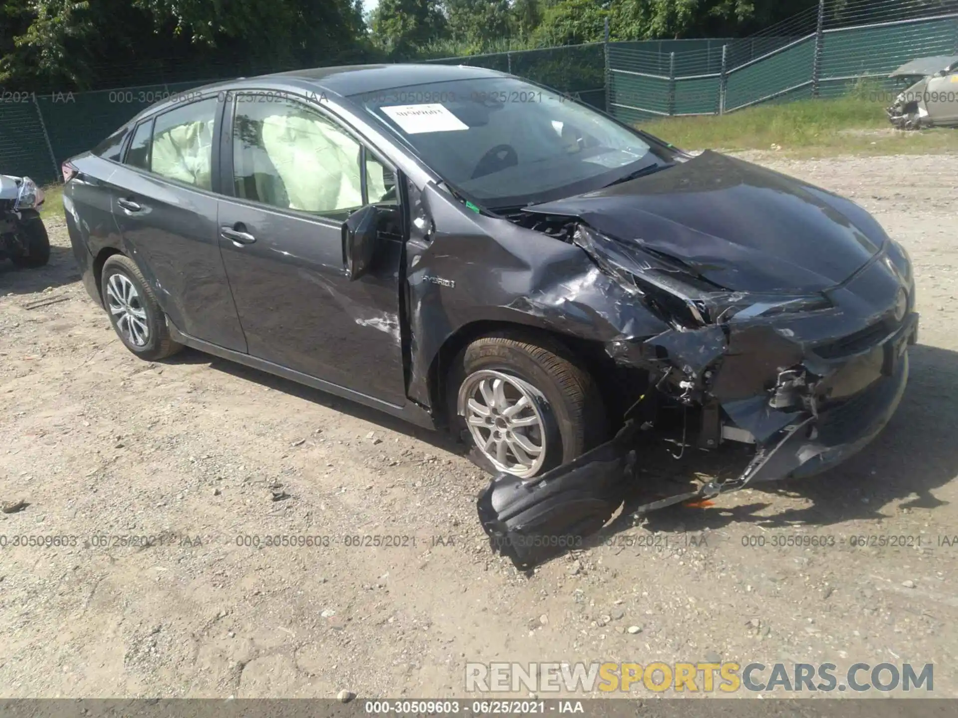 1 Photograph of a damaged car JTDL9RFU2K3008538 TOYOTA PRIUS 2019