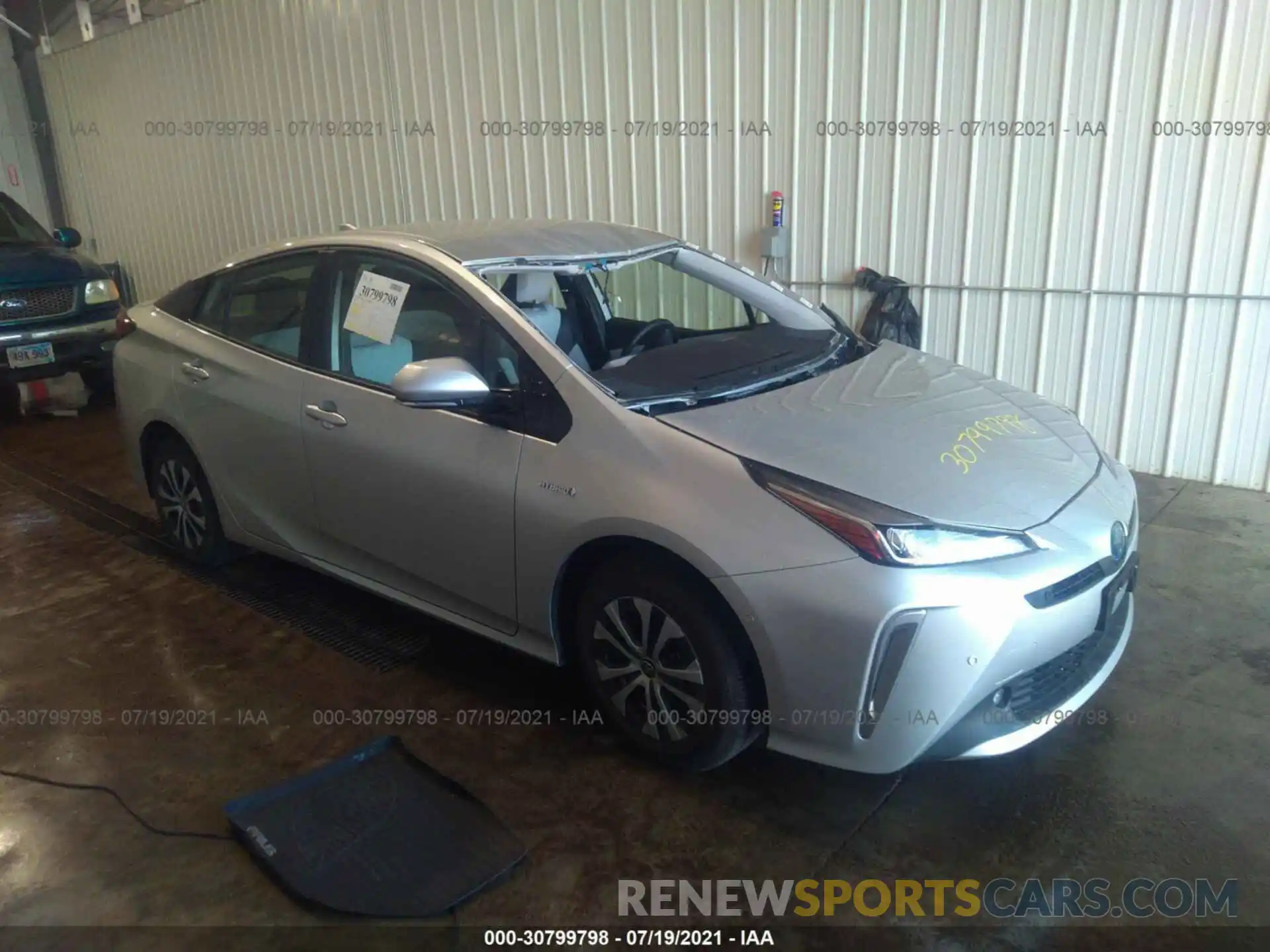 1 Photograph of a damaged car JTDL9RFU2K3008796 TOYOTA PRIUS 2019