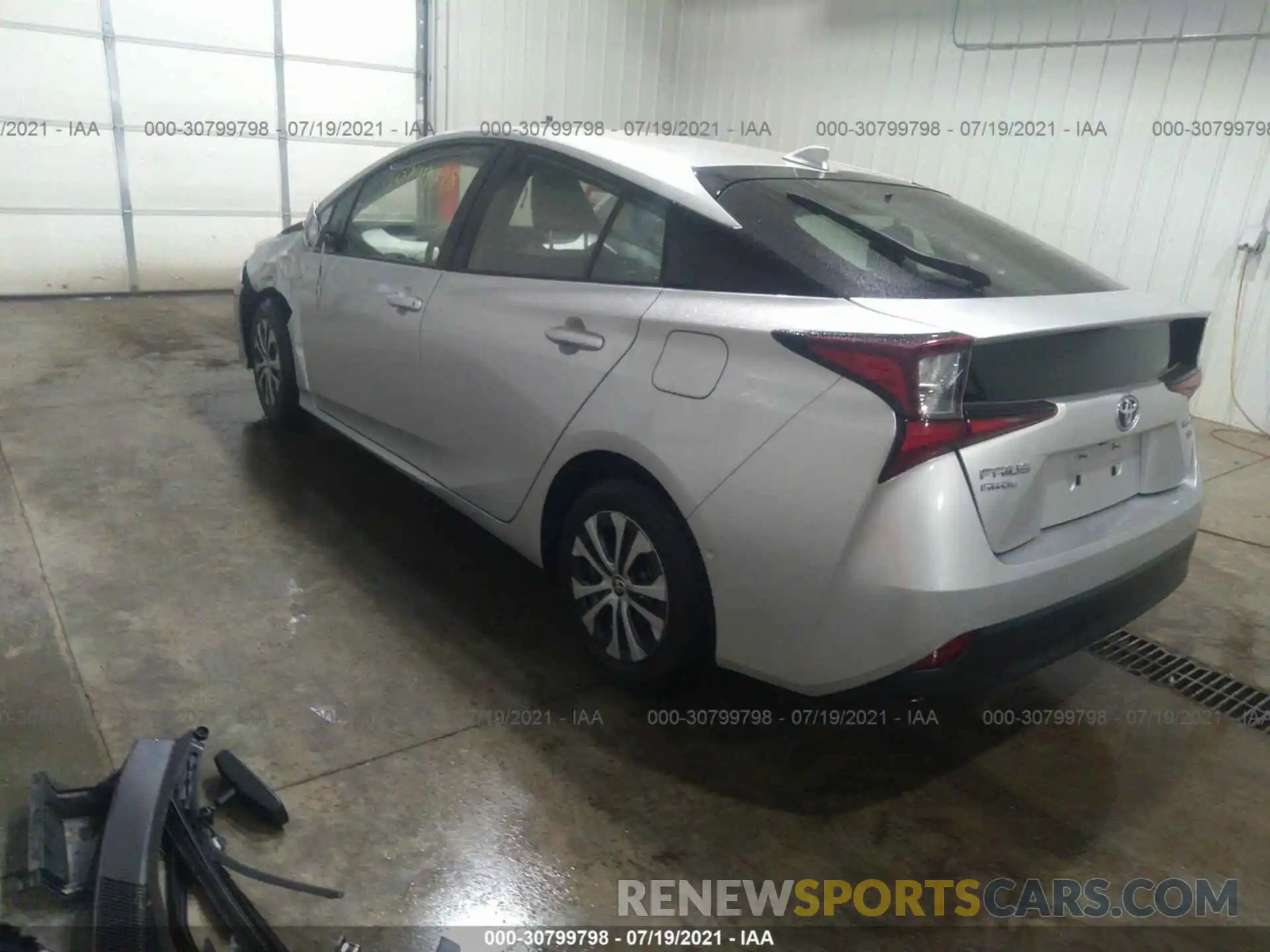 3 Фотография поврежденного автомобиля JTDL9RFU2K3008796 TOYOTA PRIUS 2019