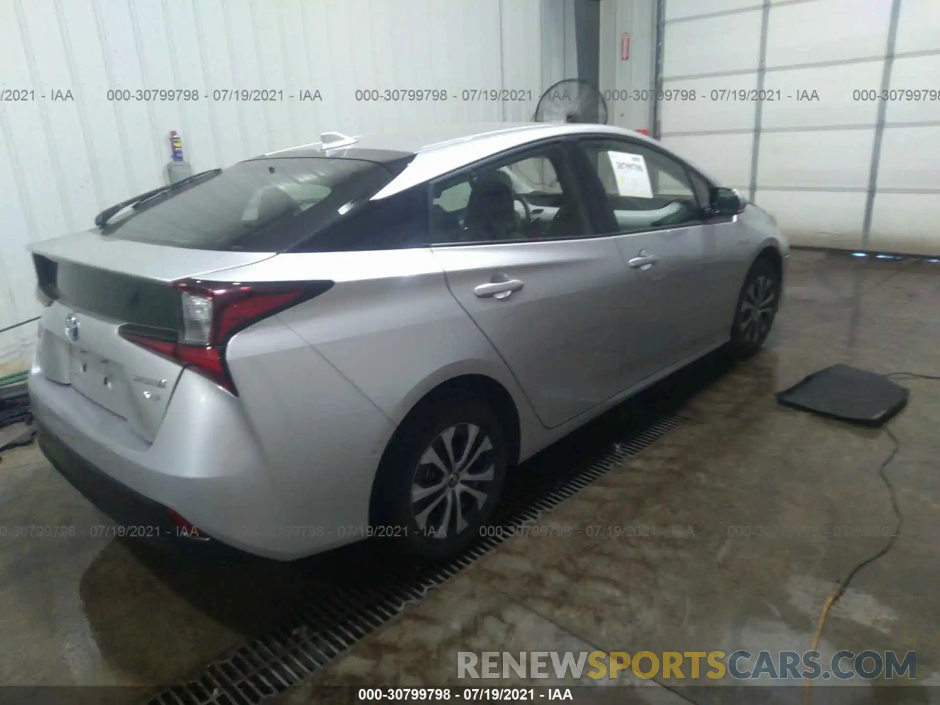 4 Фотография поврежденного автомобиля JTDL9RFU2K3008796 TOYOTA PRIUS 2019