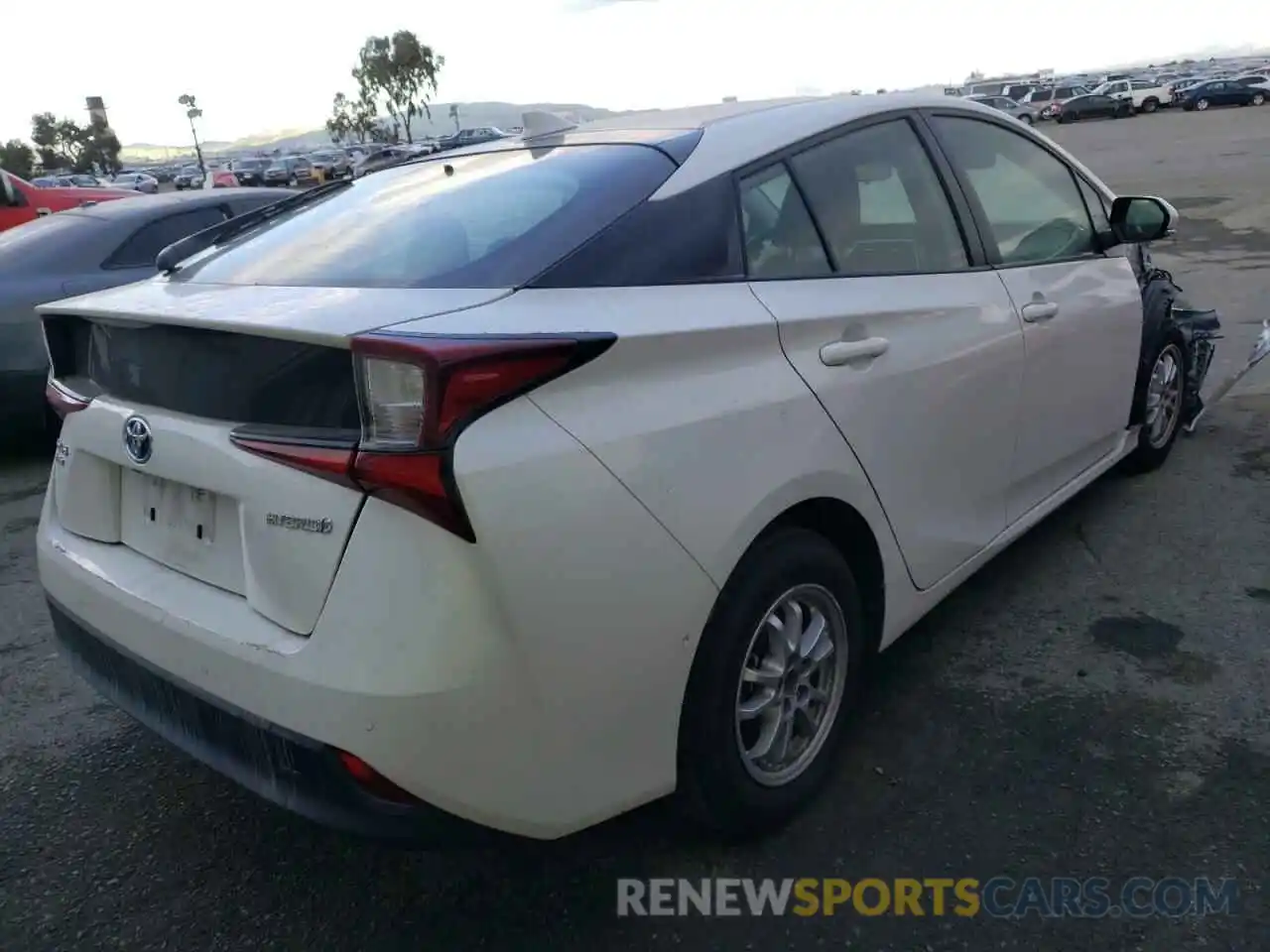 4 Photograph of a damaged car JTDL9RFU2K3011780 TOYOTA PRIUS 2019