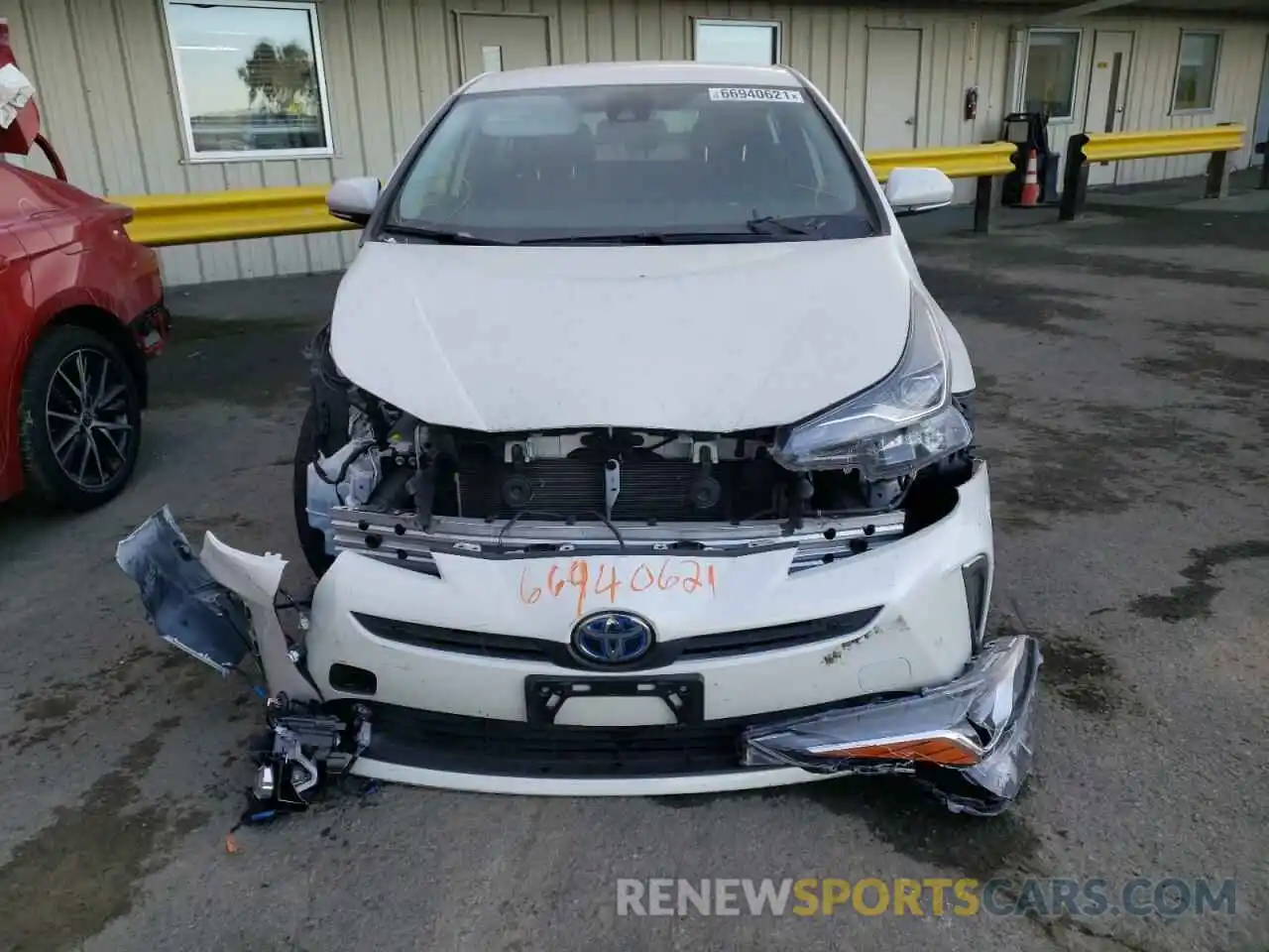 9 Photograph of a damaged car JTDL9RFU2K3011780 TOYOTA PRIUS 2019