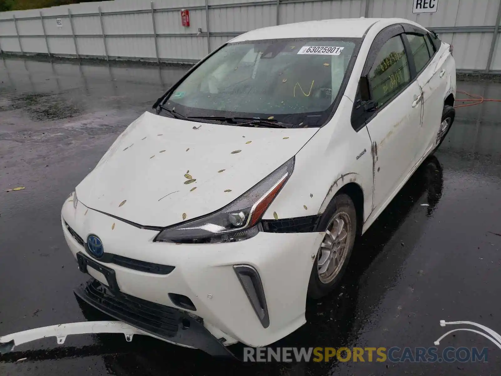 2 Photograph of a damaged car JTDL9RFU2K3012010 TOYOTA PRIUS 2019