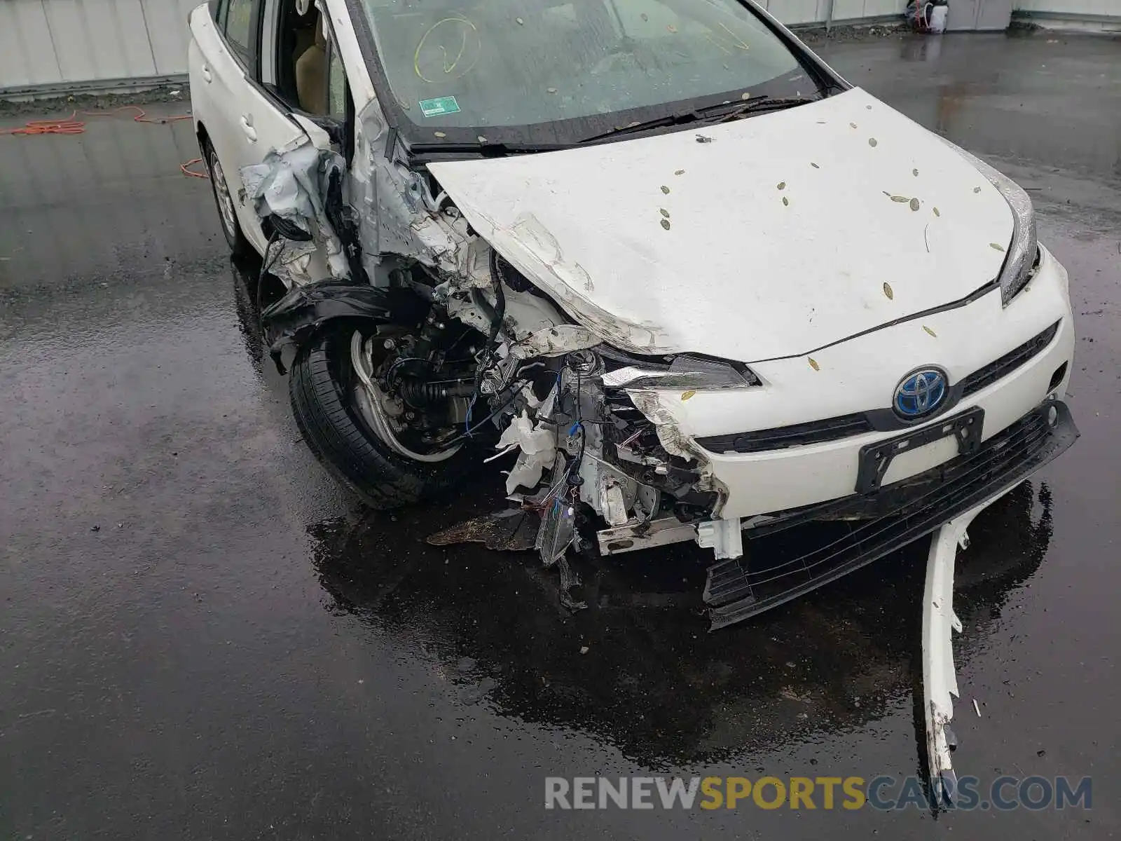 9 Photograph of a damaged car JTDL9RFU2K3012010 TOYOTA PRIUS 2019