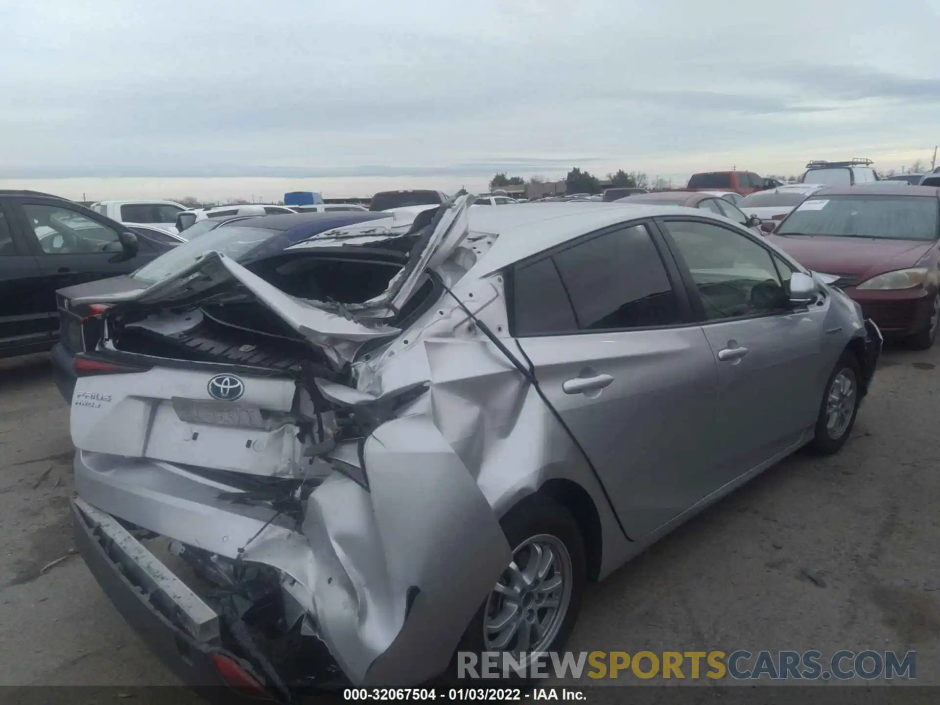 4 Photograph of a damaged car JTDL9RFU3K3003333 TOYOTA PRIUS 2019