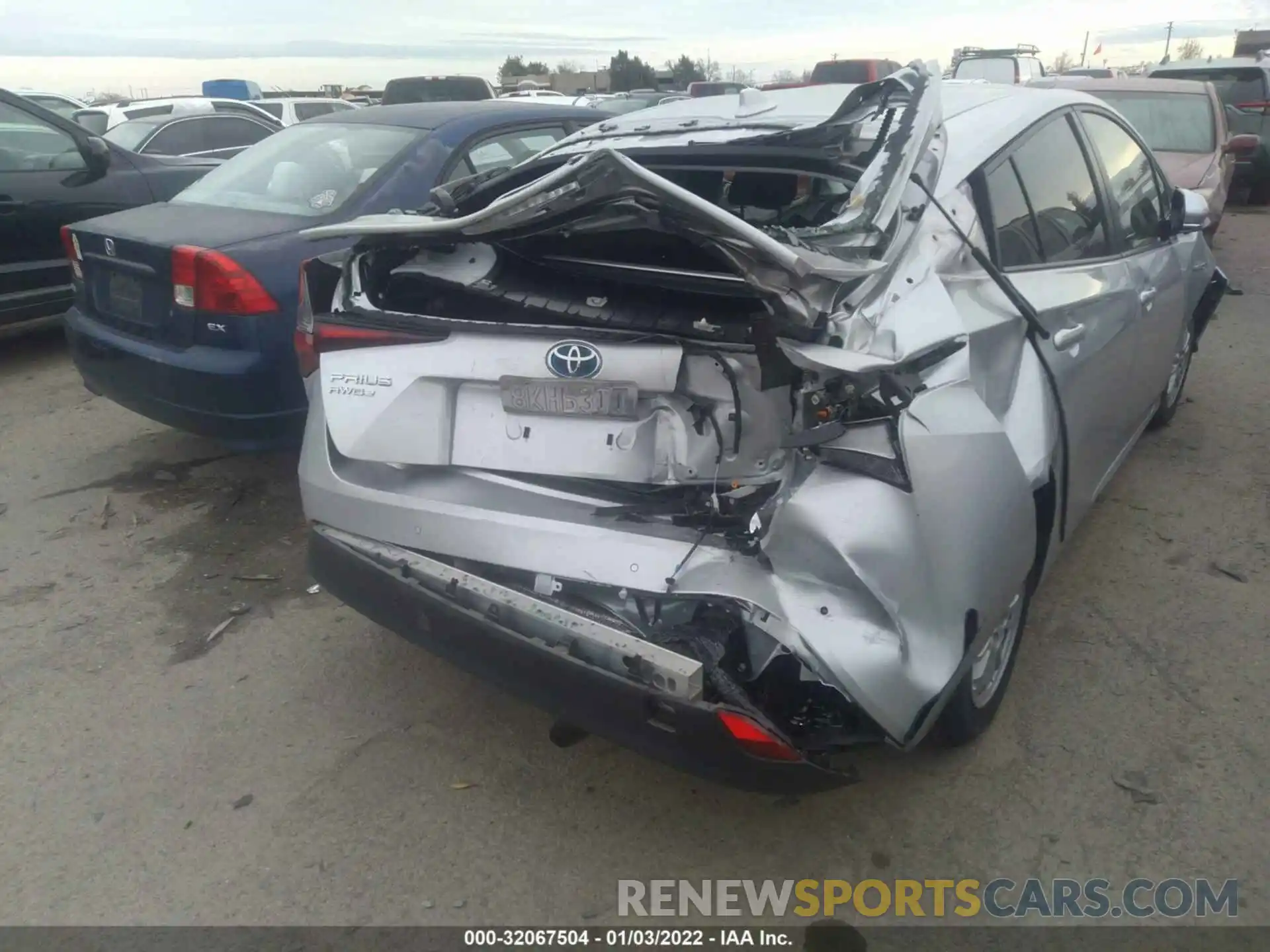 6 Photograph of a damaged car JTDL9RFU3K3003333 TOYOTA PRIUS 2019