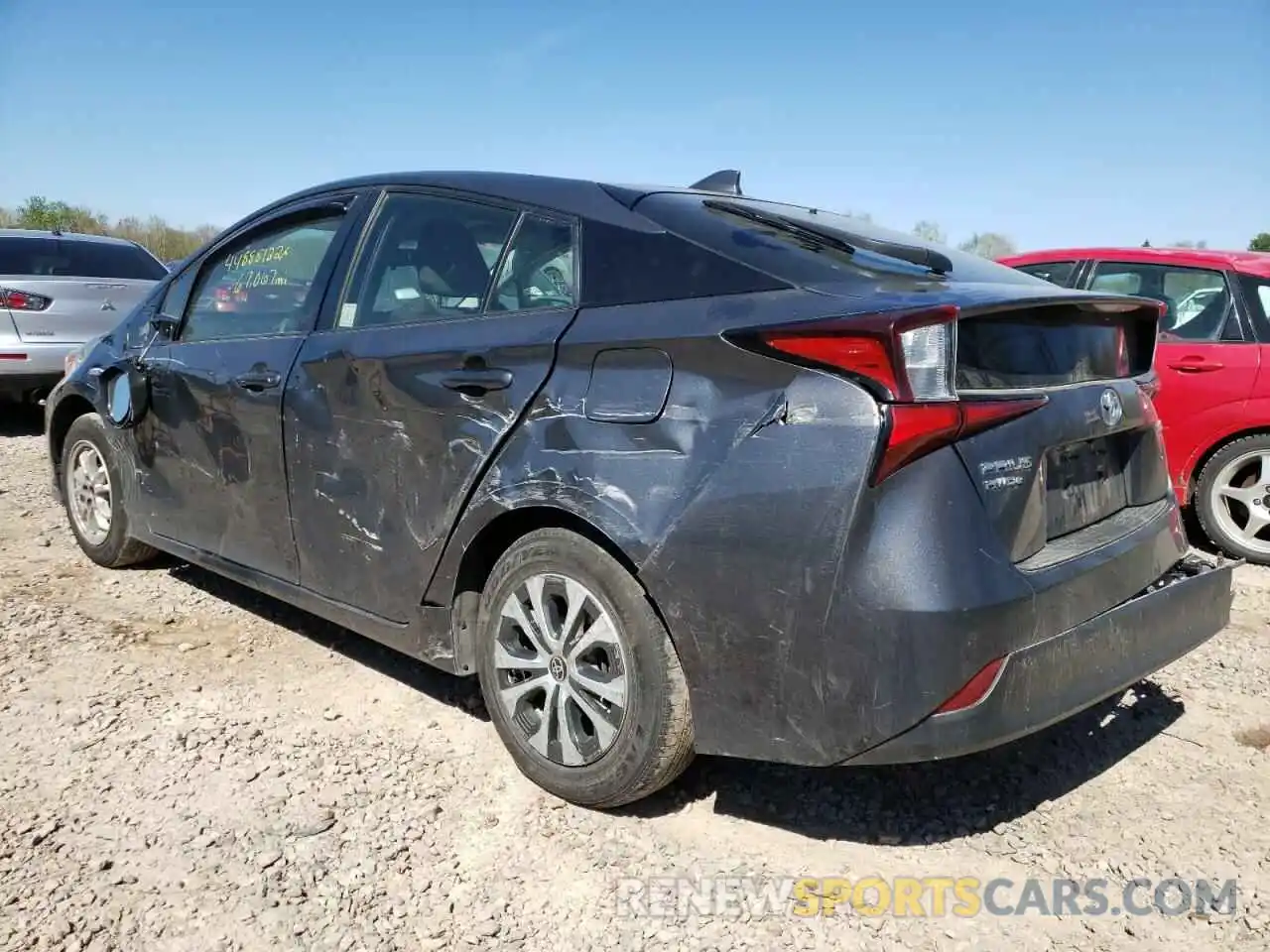 3 Фотография поврежденного автомобиля JTDL9RFU3K3006071 TOYOTA PRIUS 2019