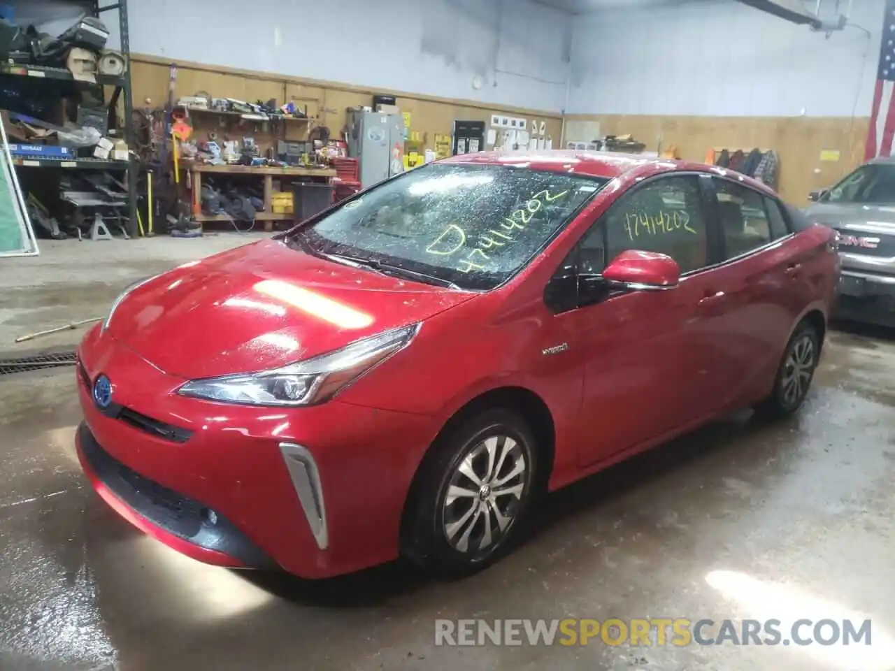 2 Photograph of a damaged car JTDL9RFU3K3010900 TOYOTA PRIUS 2019