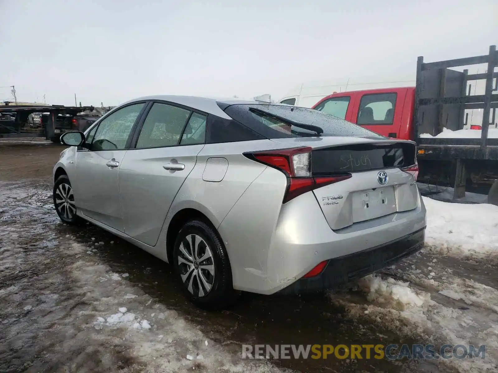 3 Фотография поврежденного автомобиля JTDL9RFU4K3002854 TOYOTA PRIUS 2019