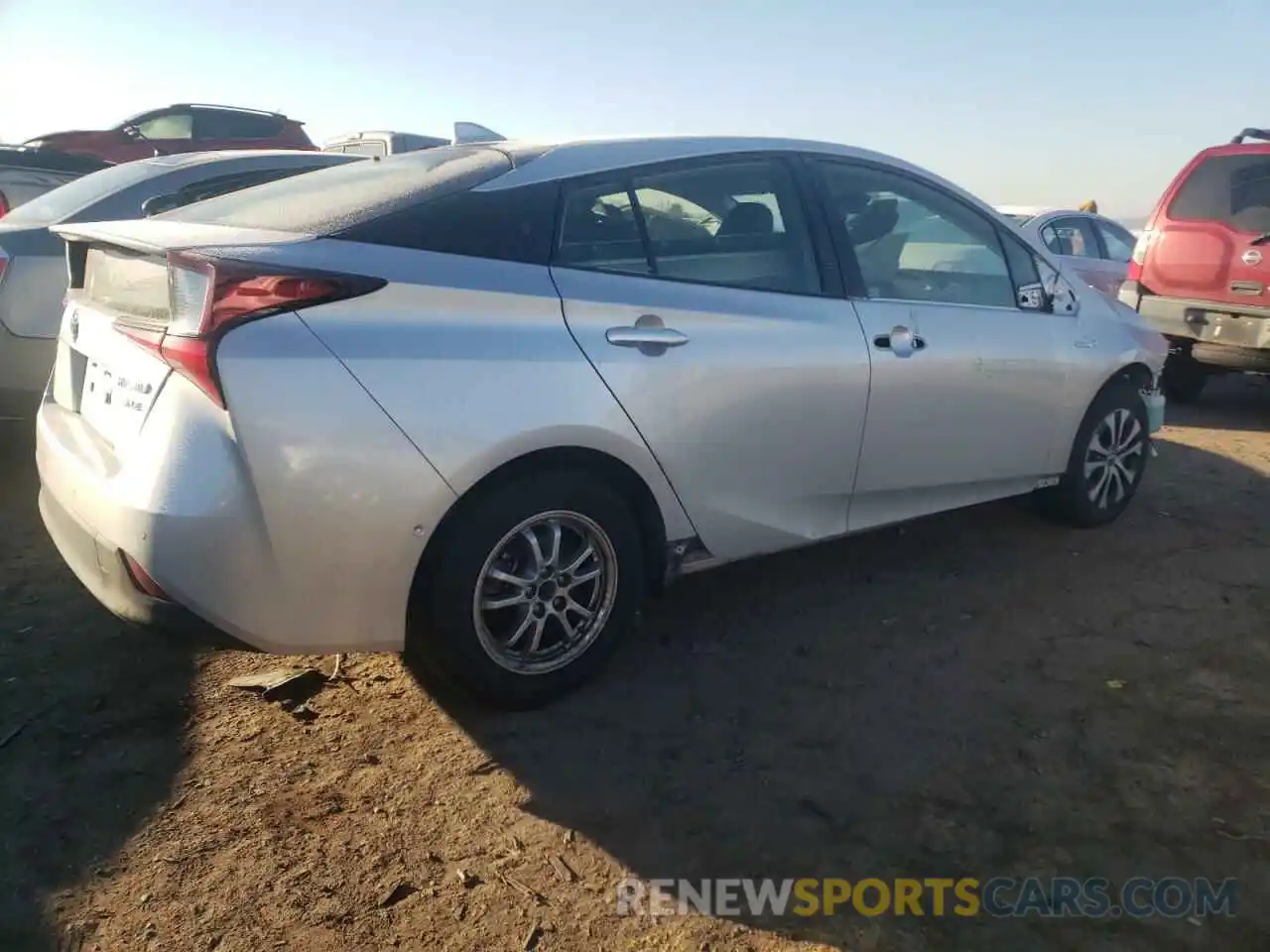 4 Photograph of a damaged car JTDL9RFU4K3003194 TOYOTA PRIUS 2019