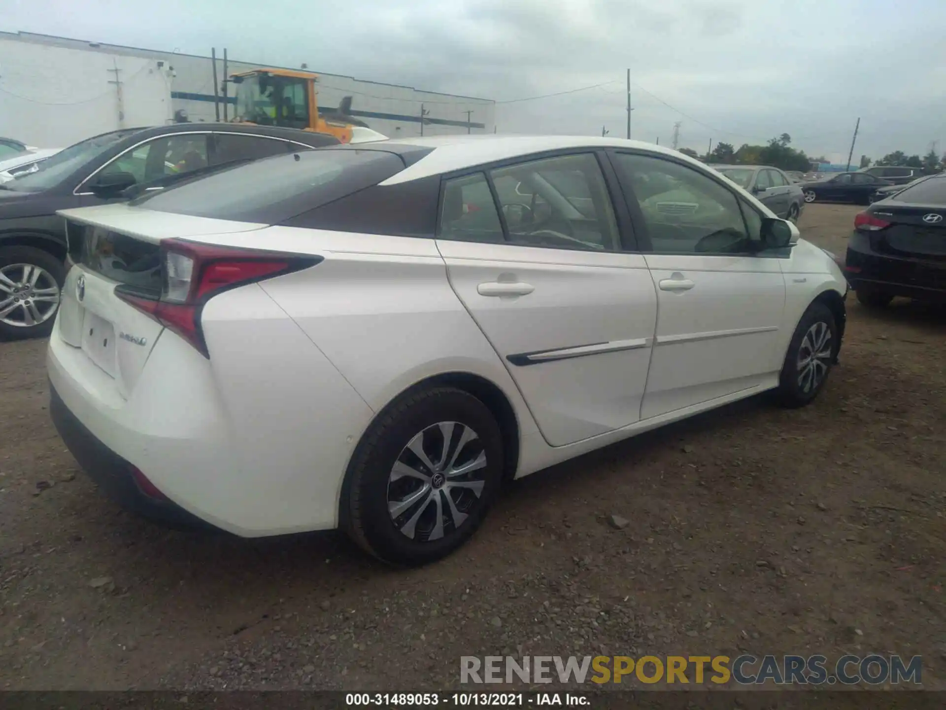 4 Photograph of a damaged car JTDL9RFU4K3003454 TOYOTA PRIUS 2019