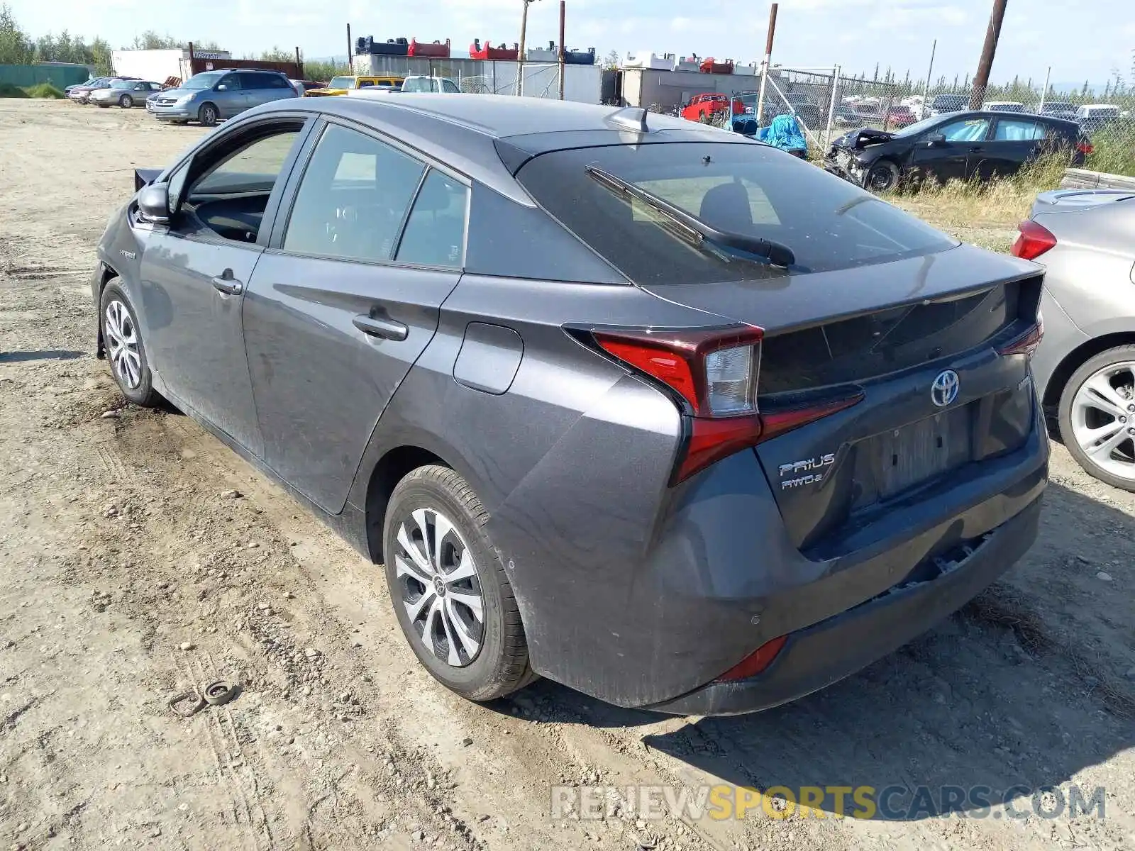 3 Фотография поврежденного автомобиля JTDL9RFU4K3011103 TOYOTA PRIUS 2019