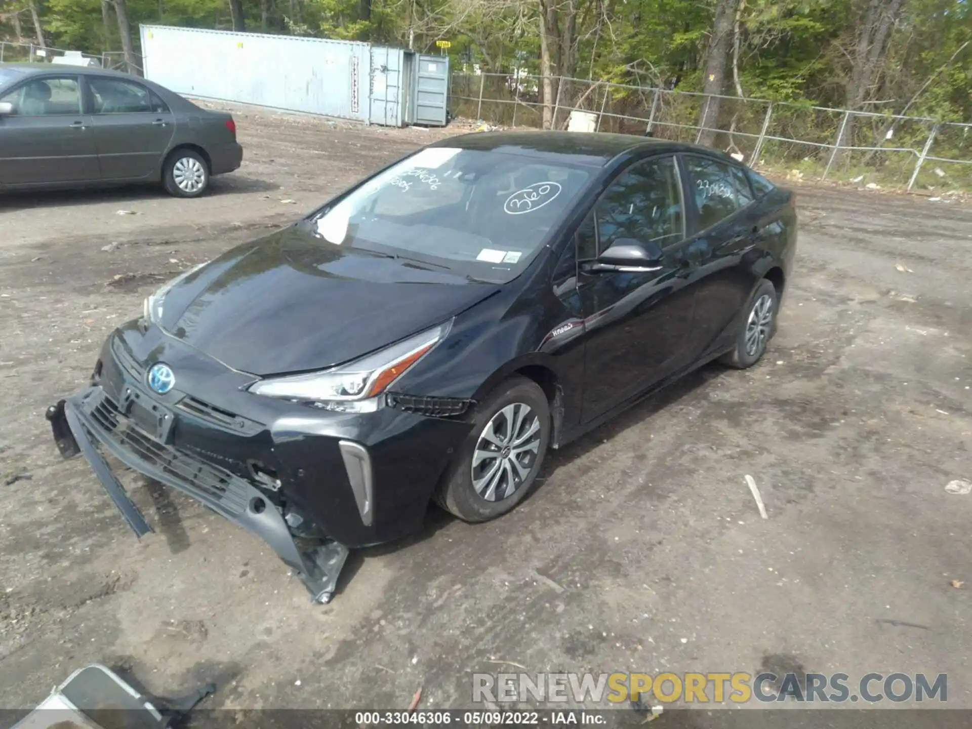 2 Фотография поврежденного автомобиля JTDL9RFU4K3011747 TOYOTA PRIUS 2019