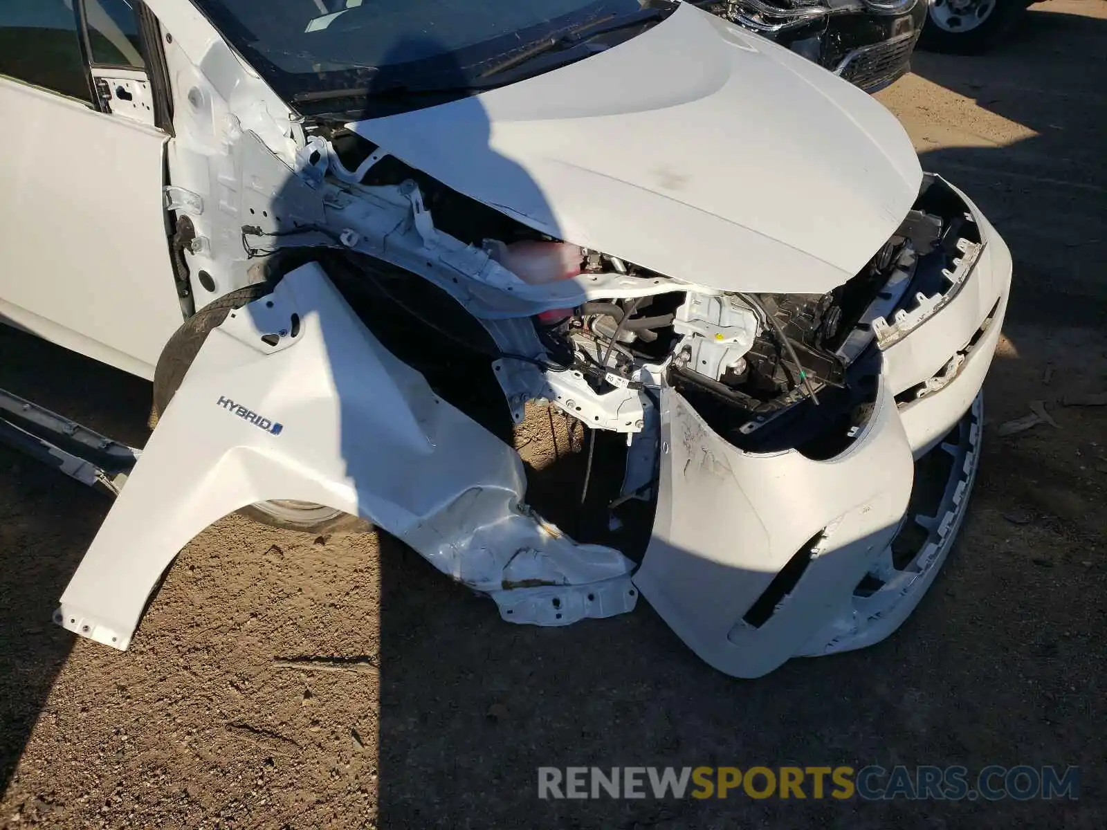 9 Photograph of a damaged car JTDL9RFU4K3012316 TOYOTA PRIUS 2019